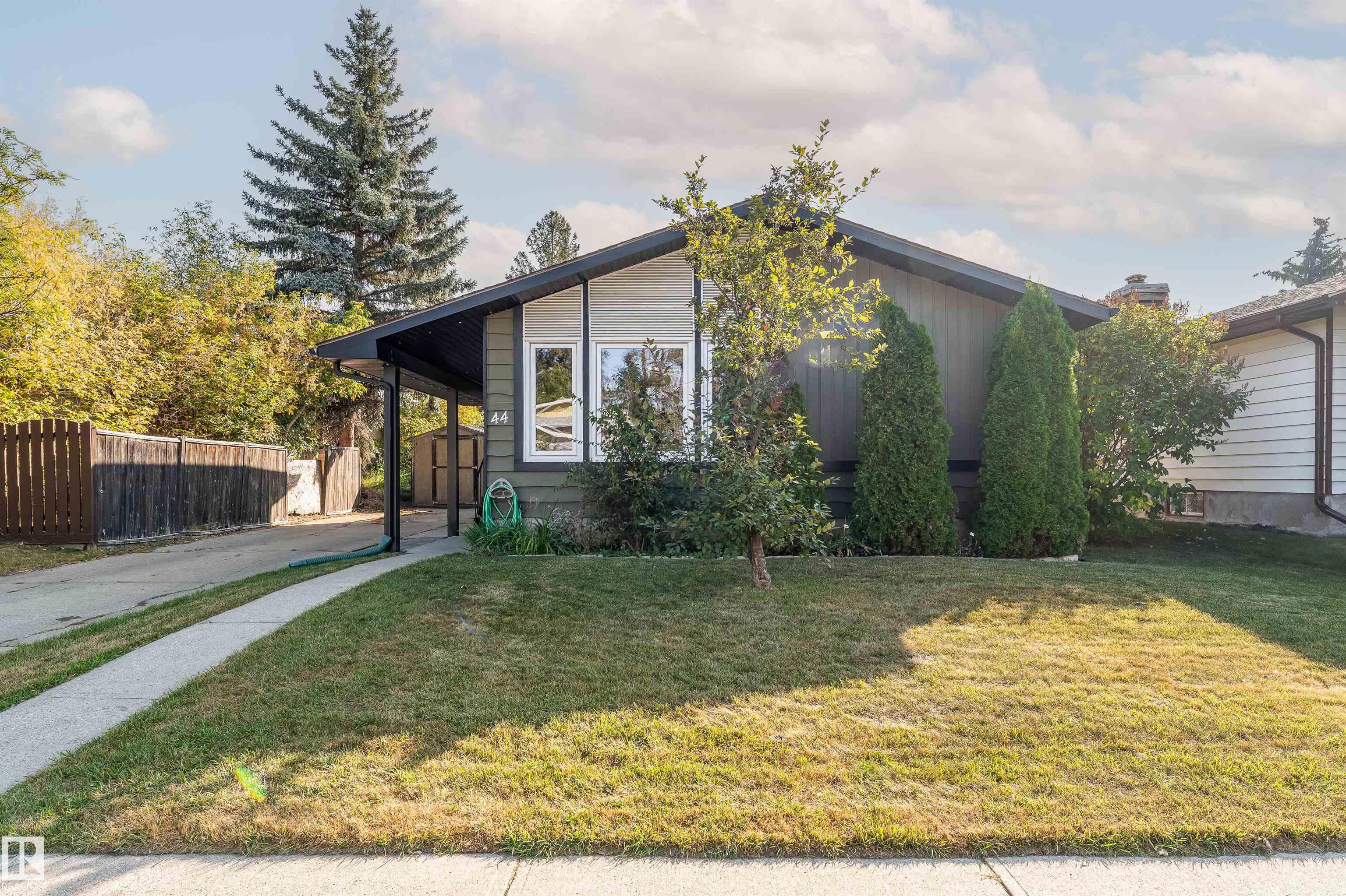 44 Mcnabb Crescent, Forest Green, Stony Plain 
