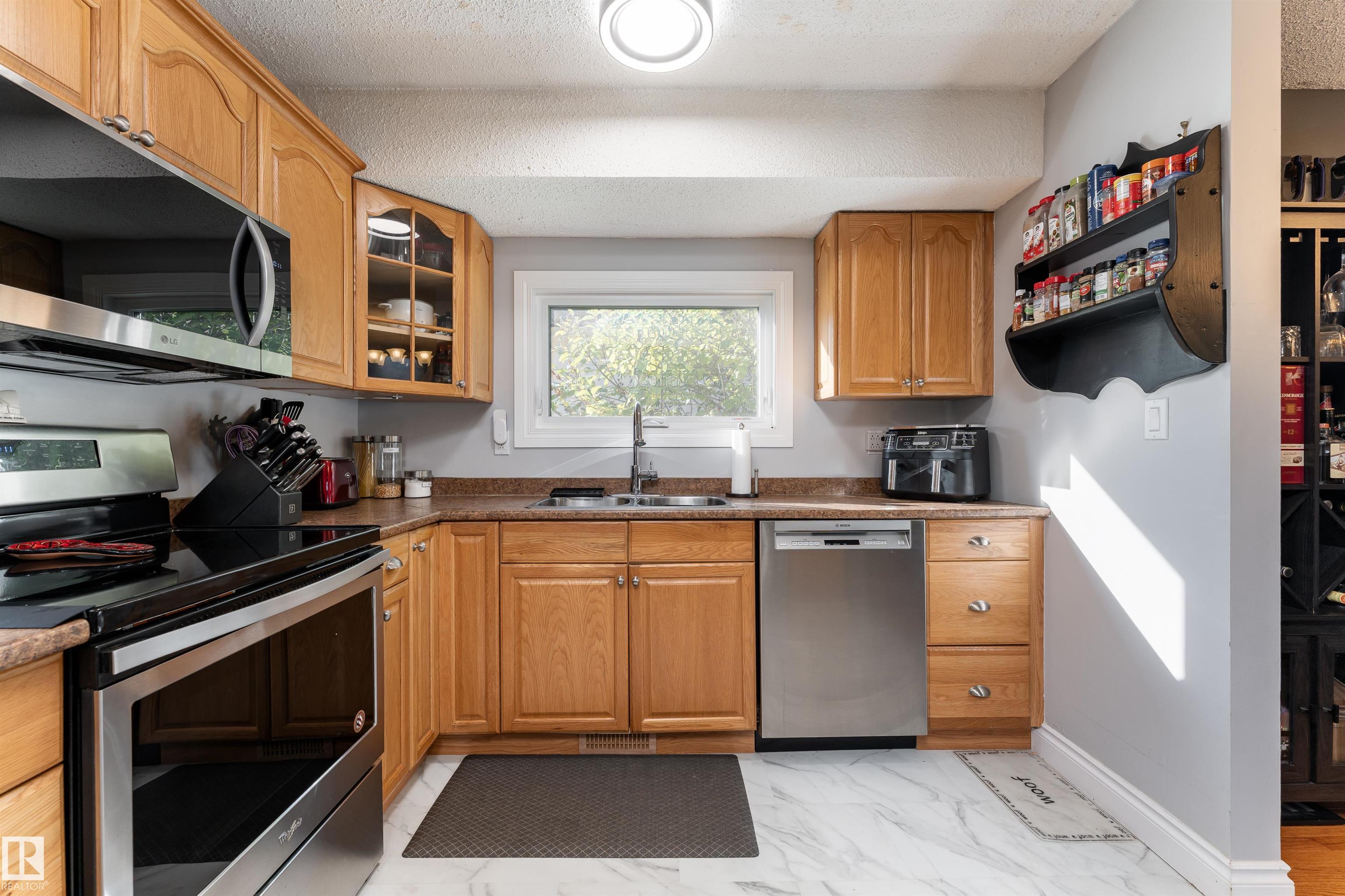 Photo 3 at 44 Mcnabb Crescent, Forest Green, Stony Plain