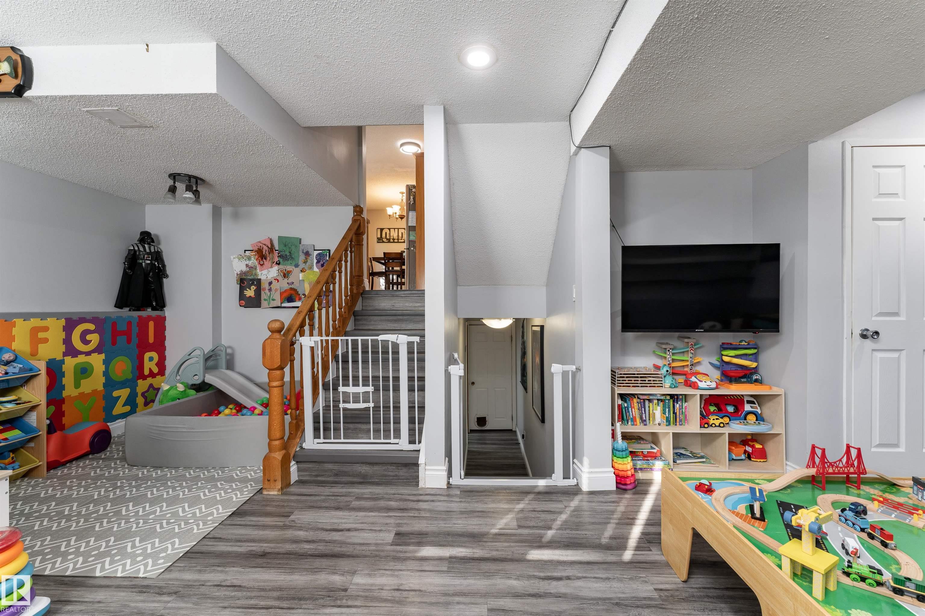 Photo 24 at 44 Mcnabb Crescent, Forest Green, Stony Plain