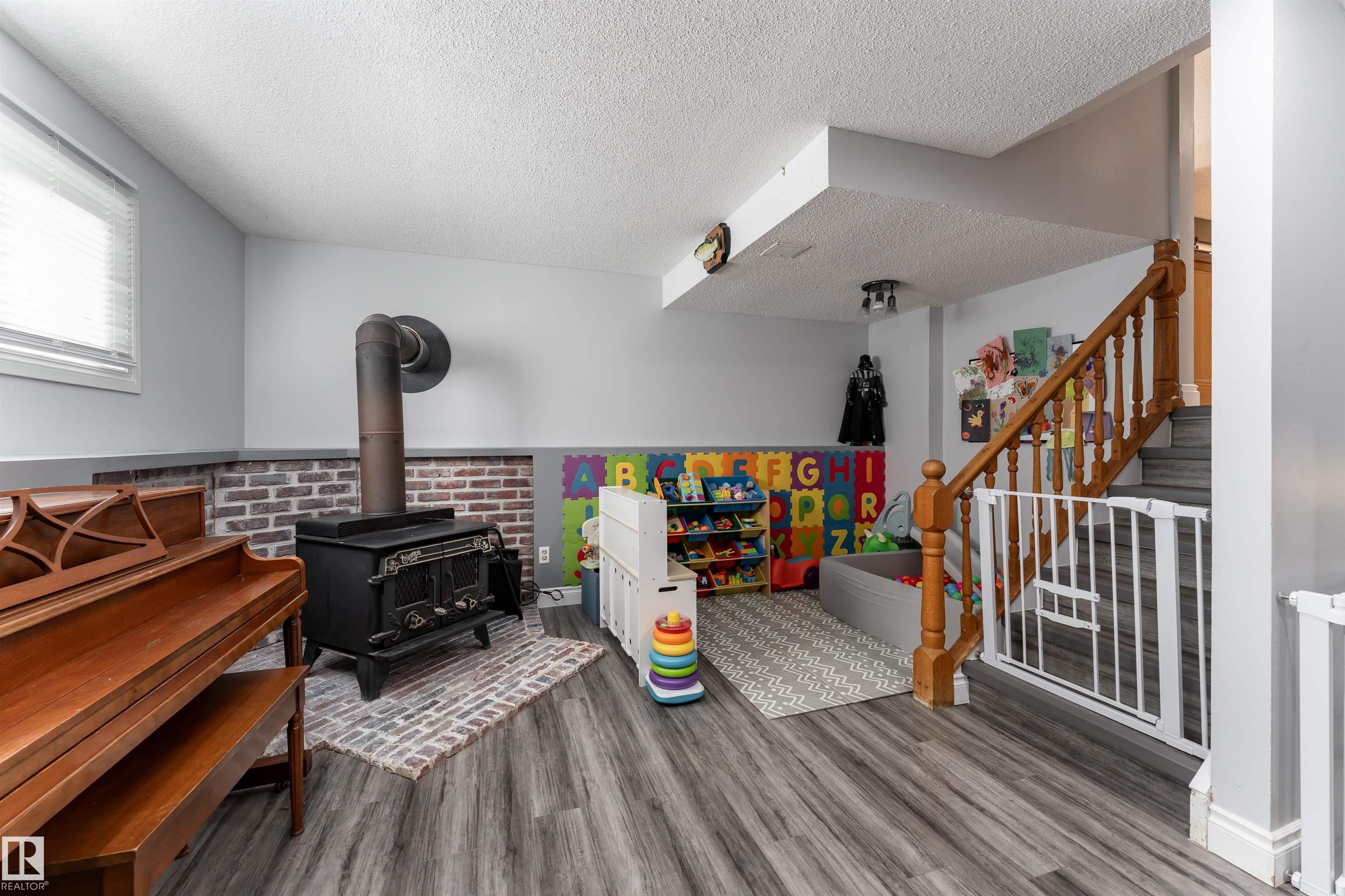 Photo 25 at 44 Mcnabb Crescent, Forest Green, Stony Plain