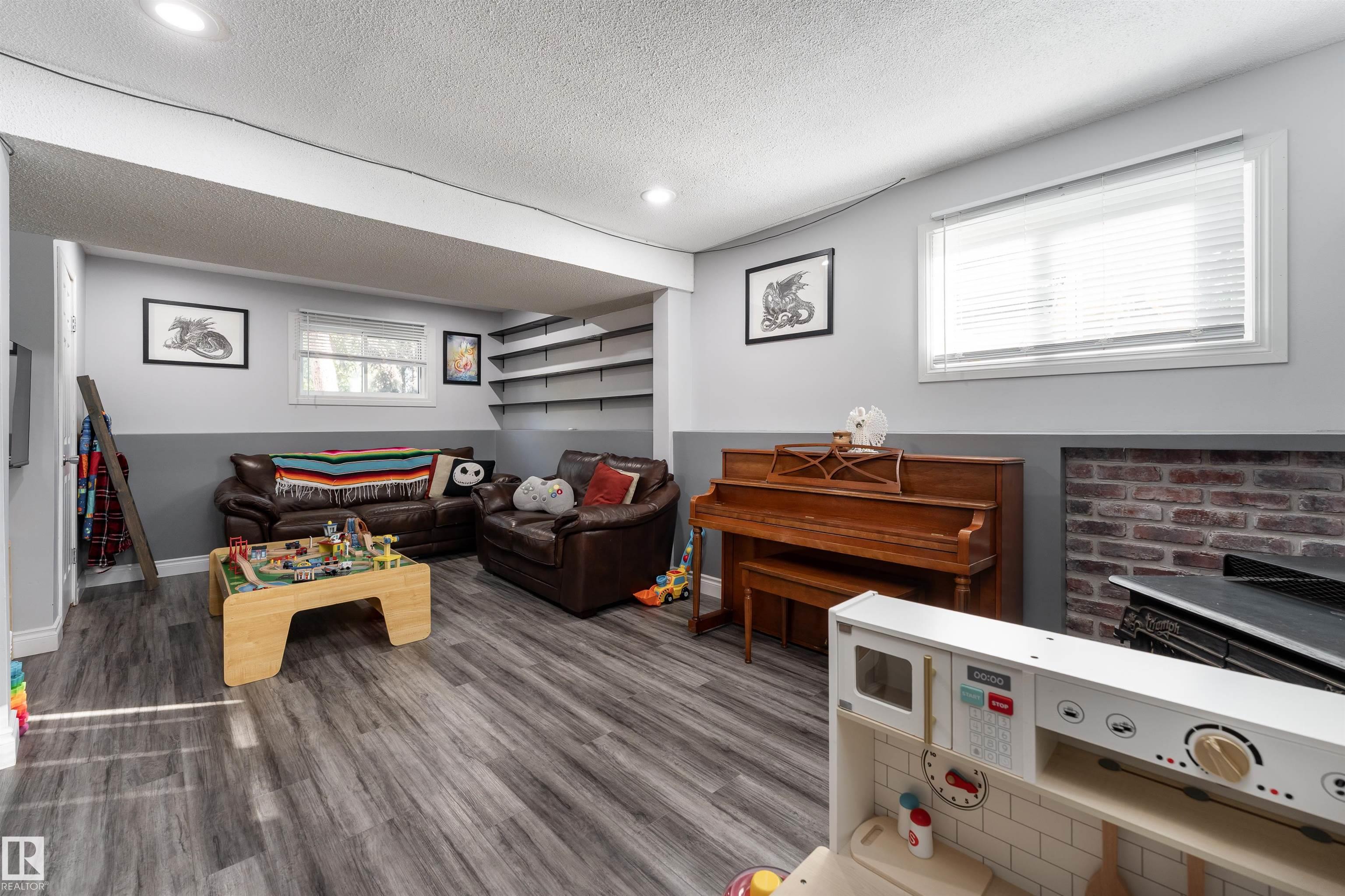 Photo 30 at 44 Mcnabb Crescent, Forest Green, Stony Plain