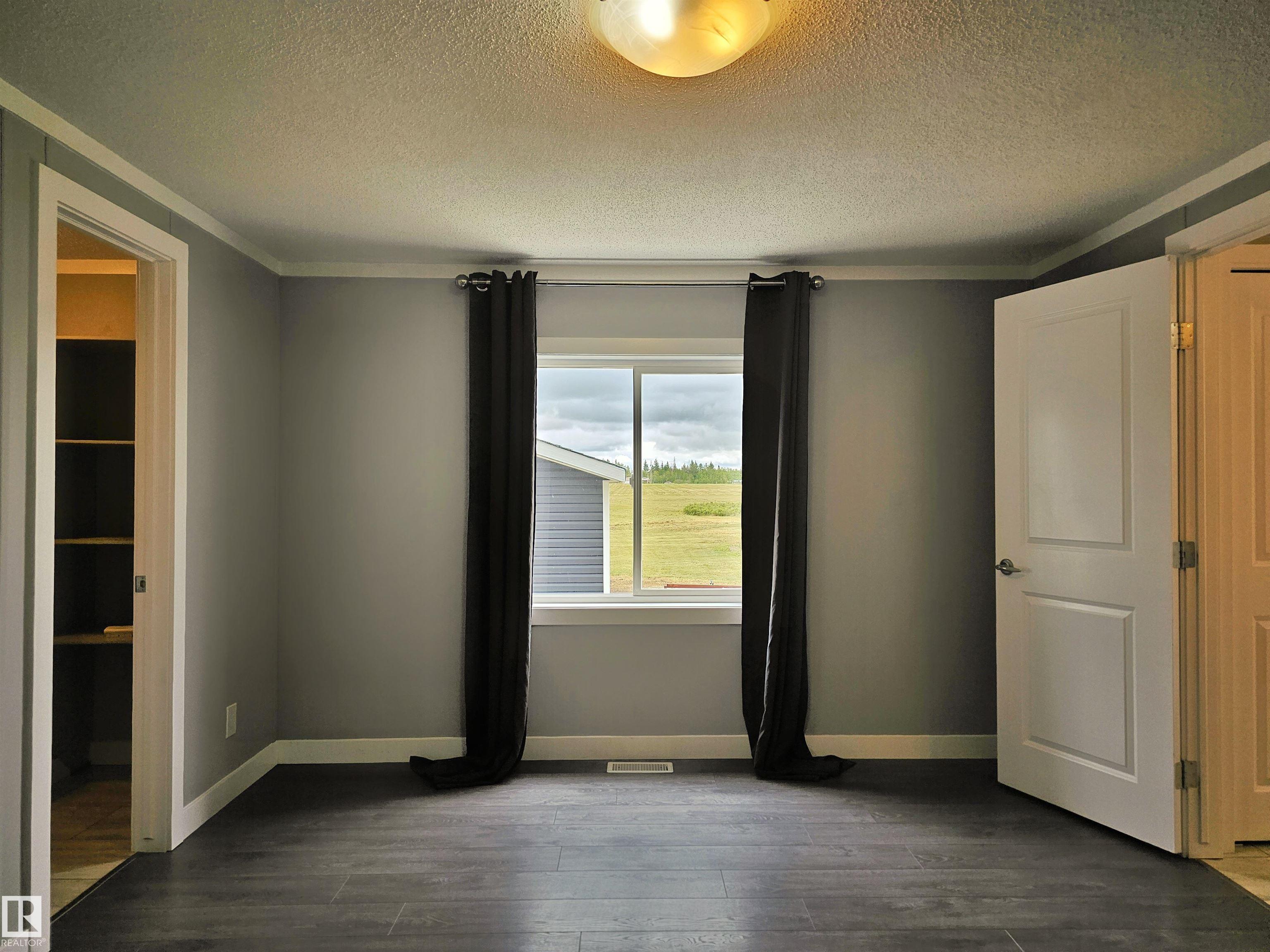 Photo 22 at 42 - Richfield Road, Clearview Acres, Rural Sturgeon County