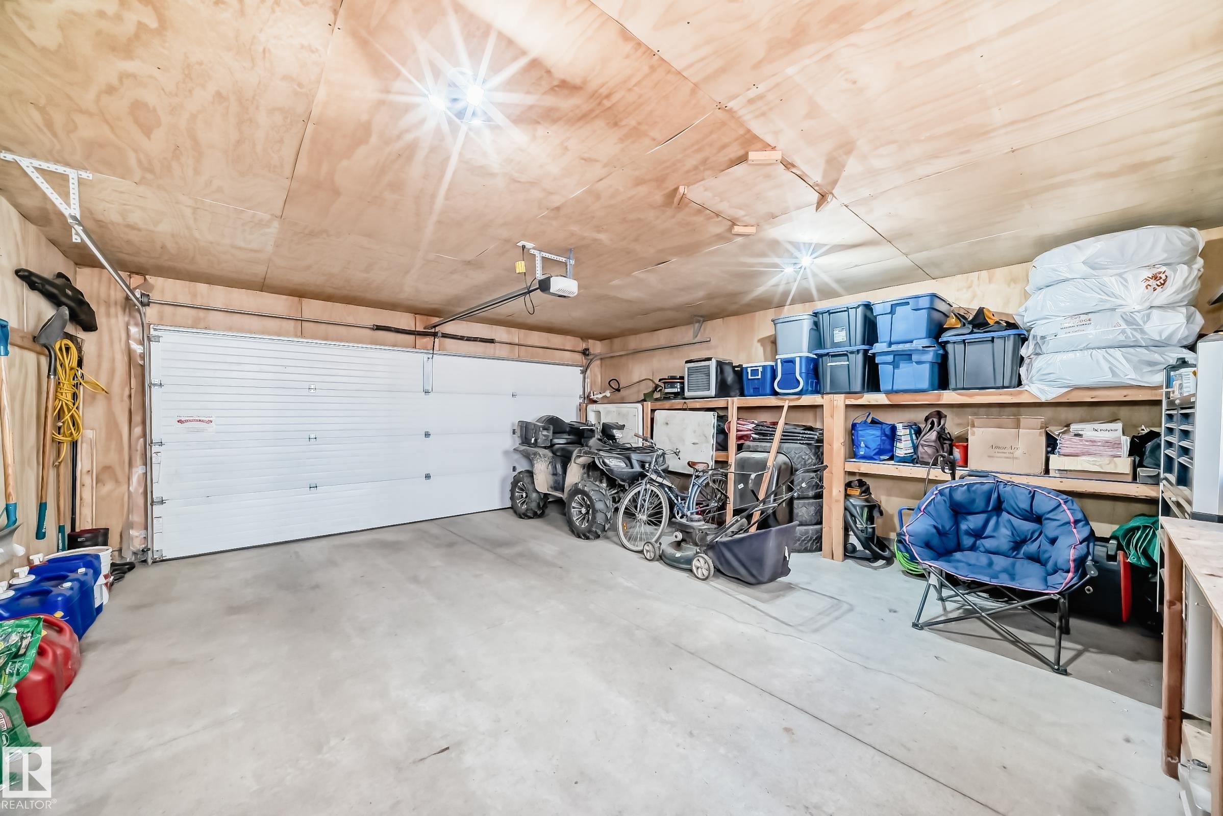 Photo 25 at 725 Berg Loop, Black Stone, Leduc