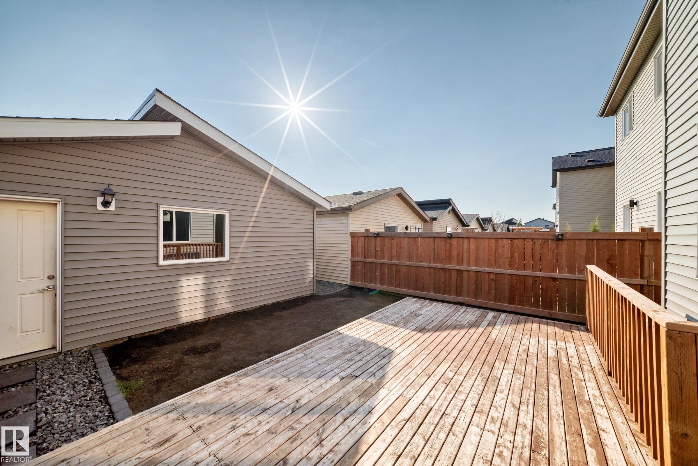 Photo 4 at 725 Berg Loop, Black Stone, Leduc