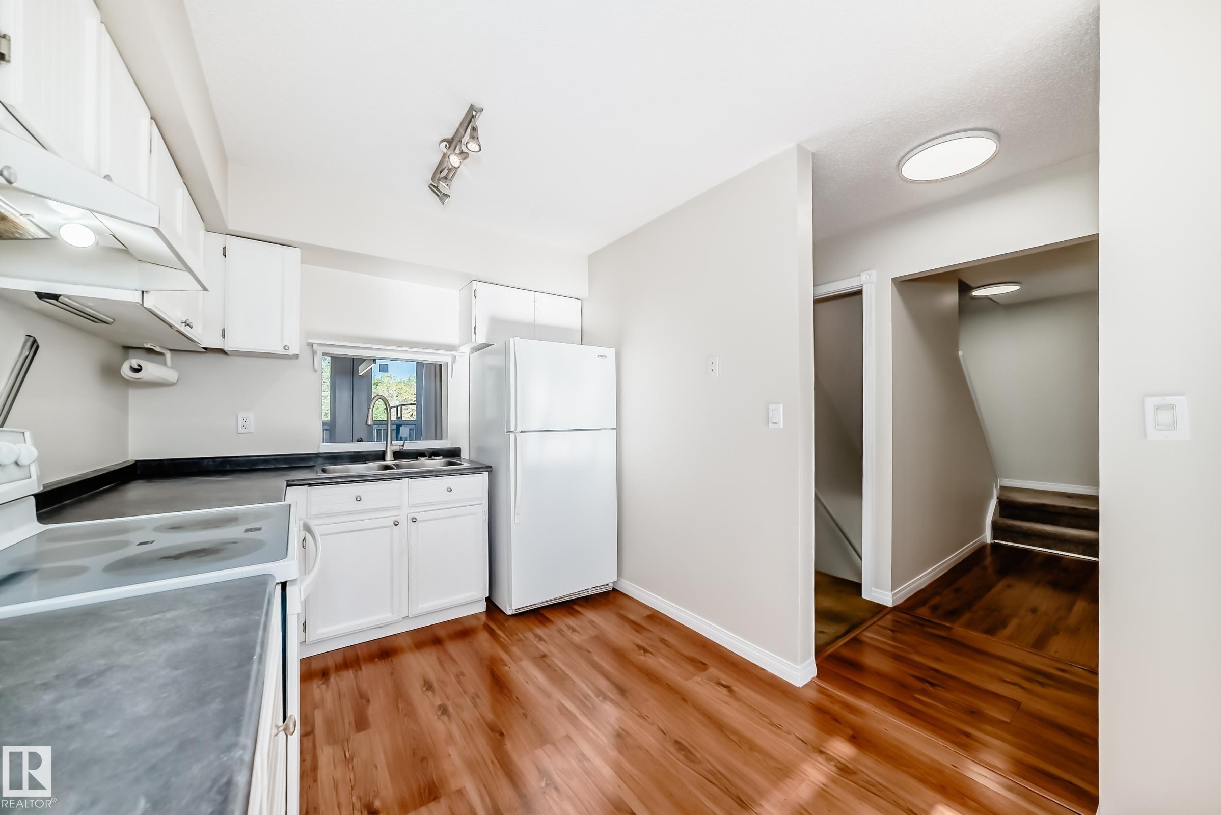 Photo 13 at 307 Grandin Village, Grandin, St. Albert