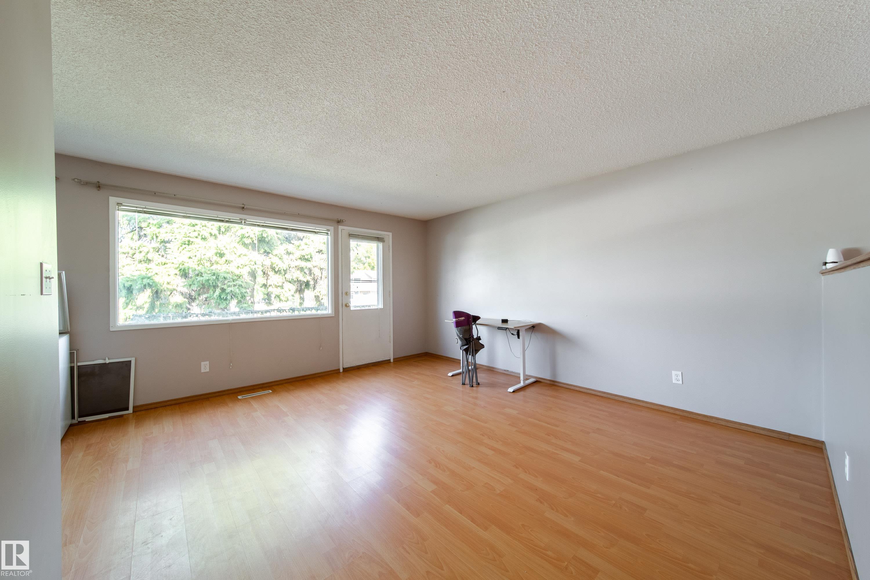 Photo 14 at 3119-3121 113 Avenue NW, Rundle Heights, Edmonton