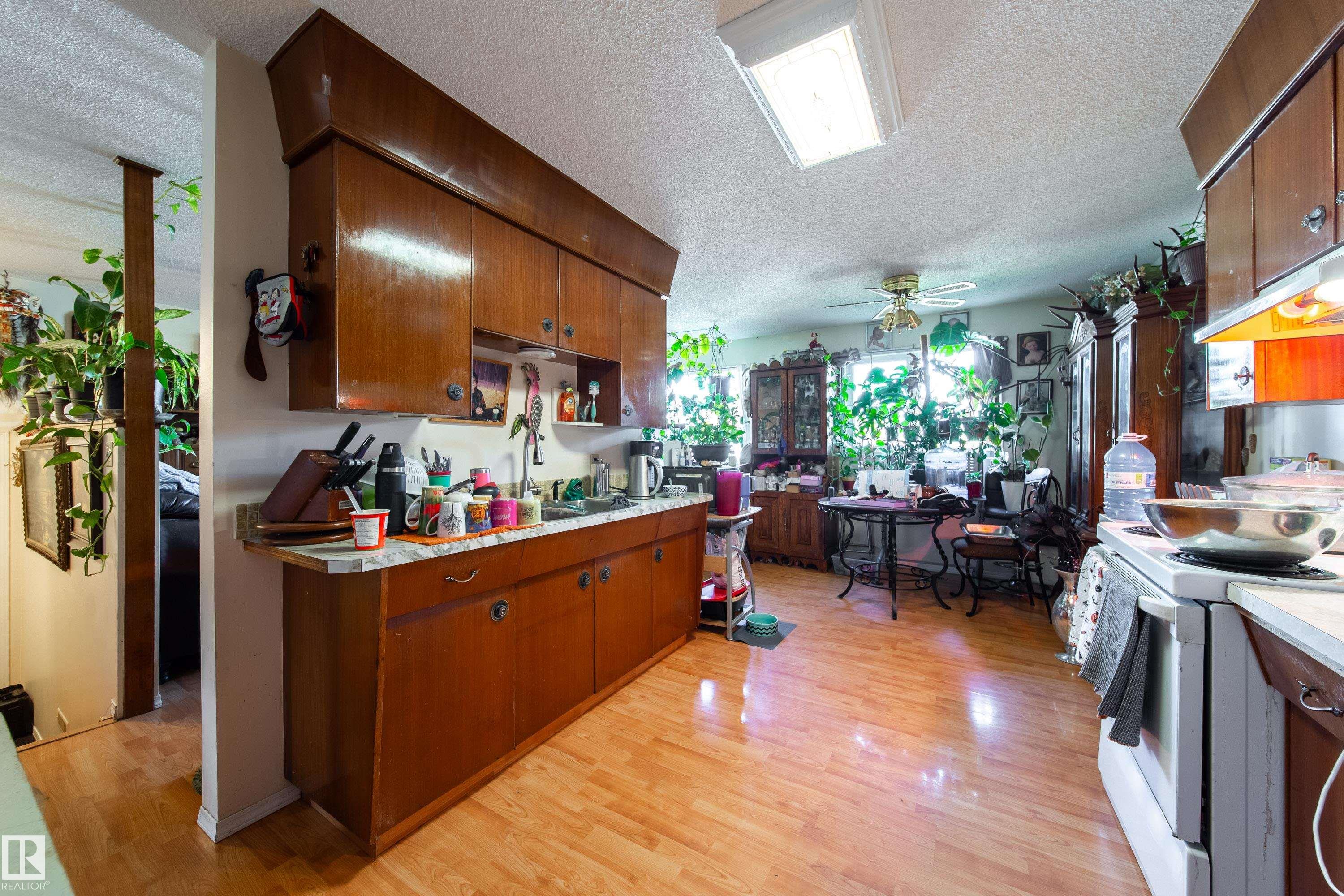 Photo 35 at 3119-3121 113 Avenue NW, Rundle Heights, Edmonton