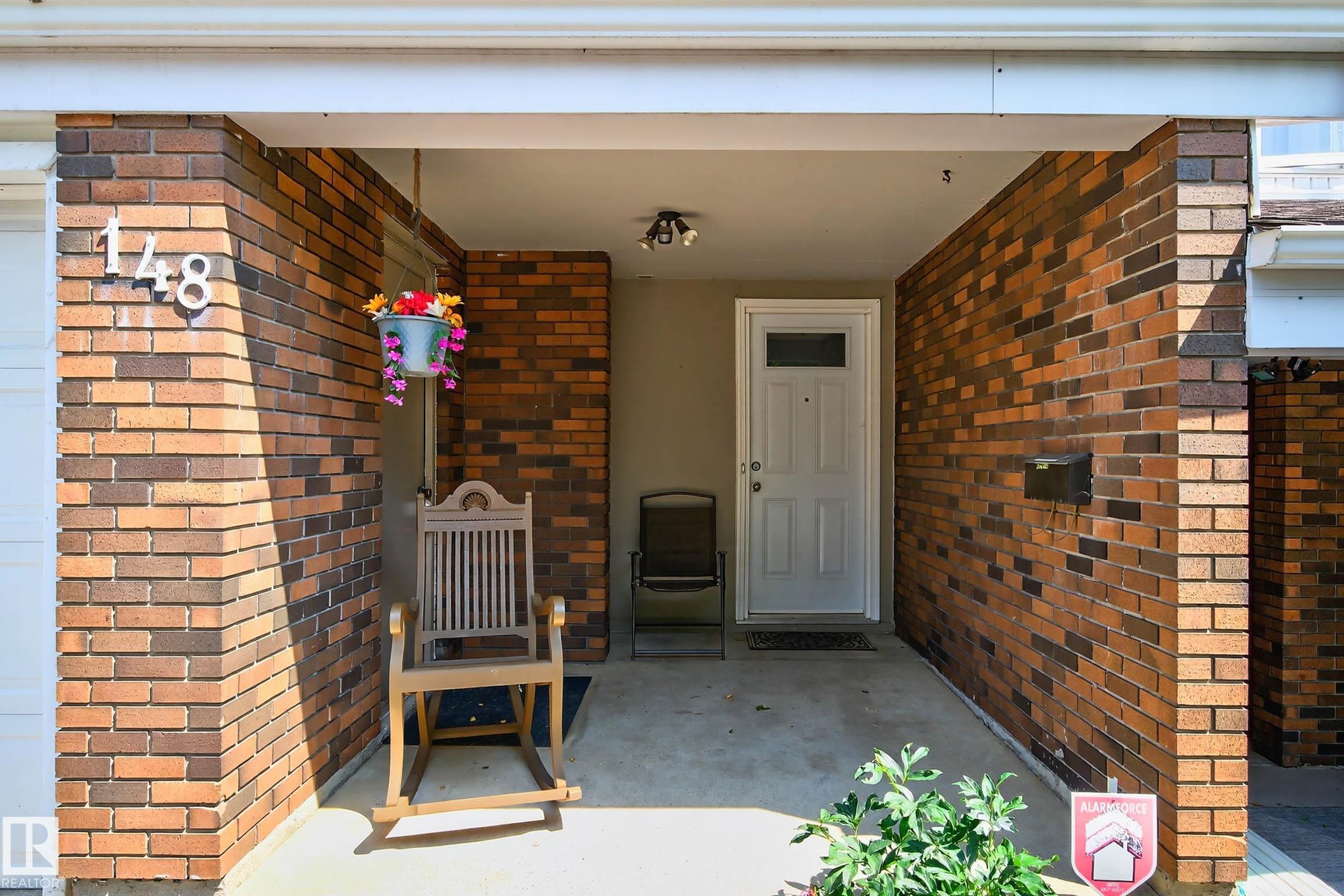 Photo 3 at 148 Great oaks, Broadmoor Estates, Sherwood Park