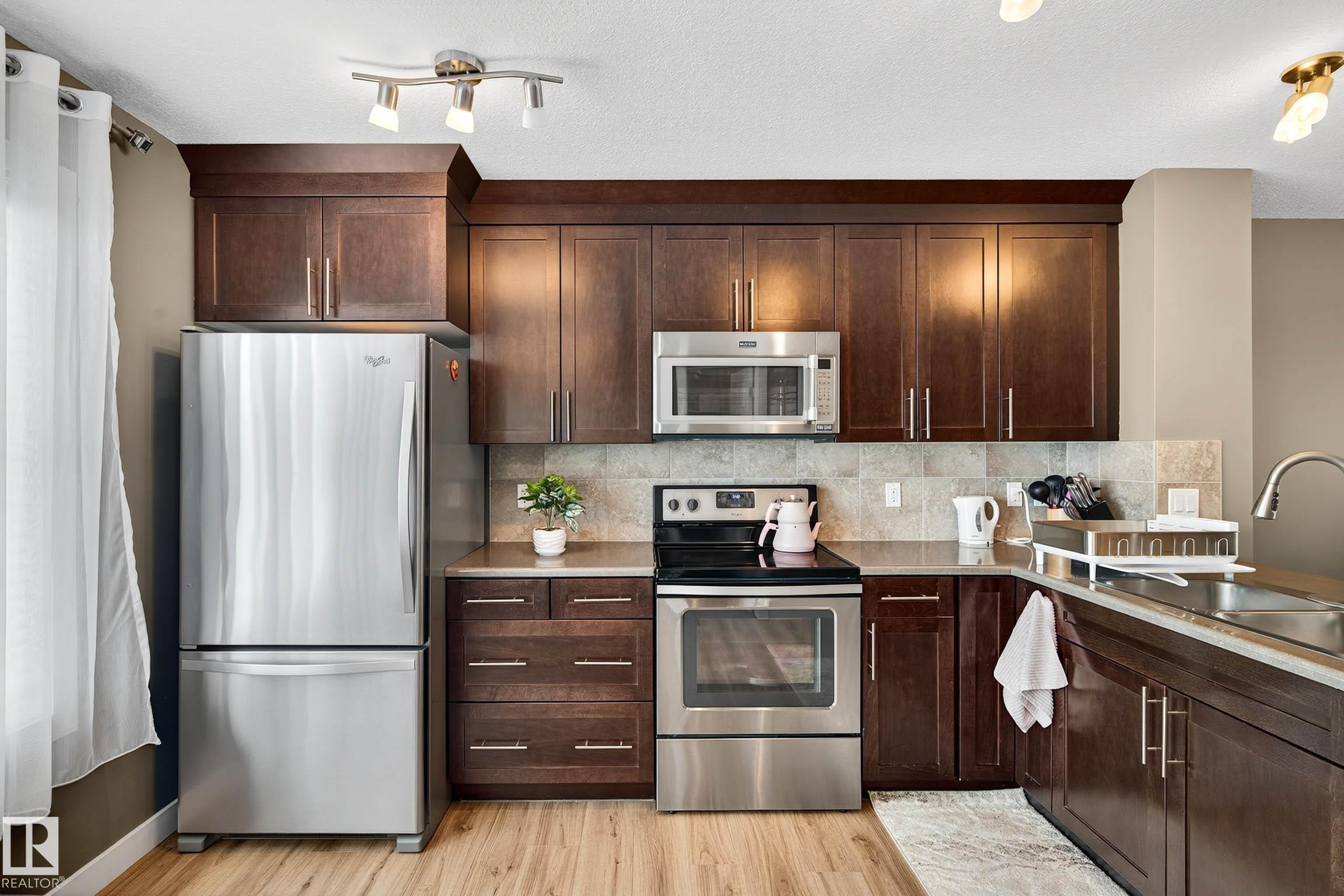 7327 Edgemont Way NW, Edgemont, Edmonton 