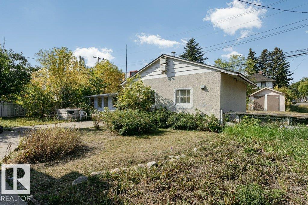 http://cdnparap120.paragonrels.com/ParagonImages/Property/p12/RAE/225371606/42/0/0/53eaf08c0c550420663b4e590974d646/1/657a01105e93023c7ab9245b906fd55c/225371606-8d58ca21-90ef-4ee2-a16a-55b7dee47448.JPG