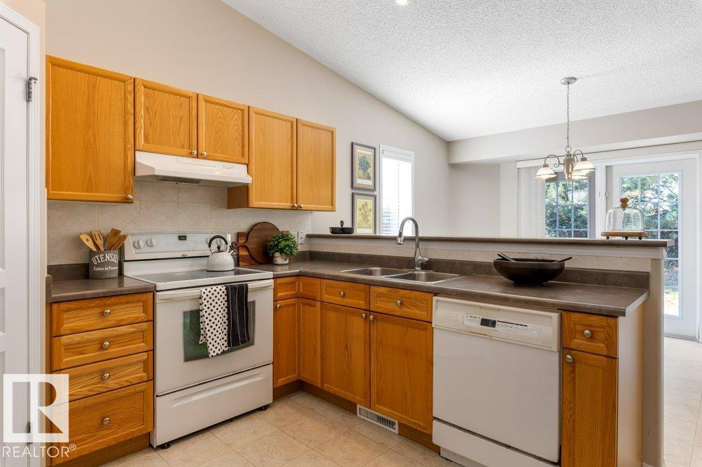 Photo 8 at 97 Dunfield Crescent, Deer Ridge, St. Albert