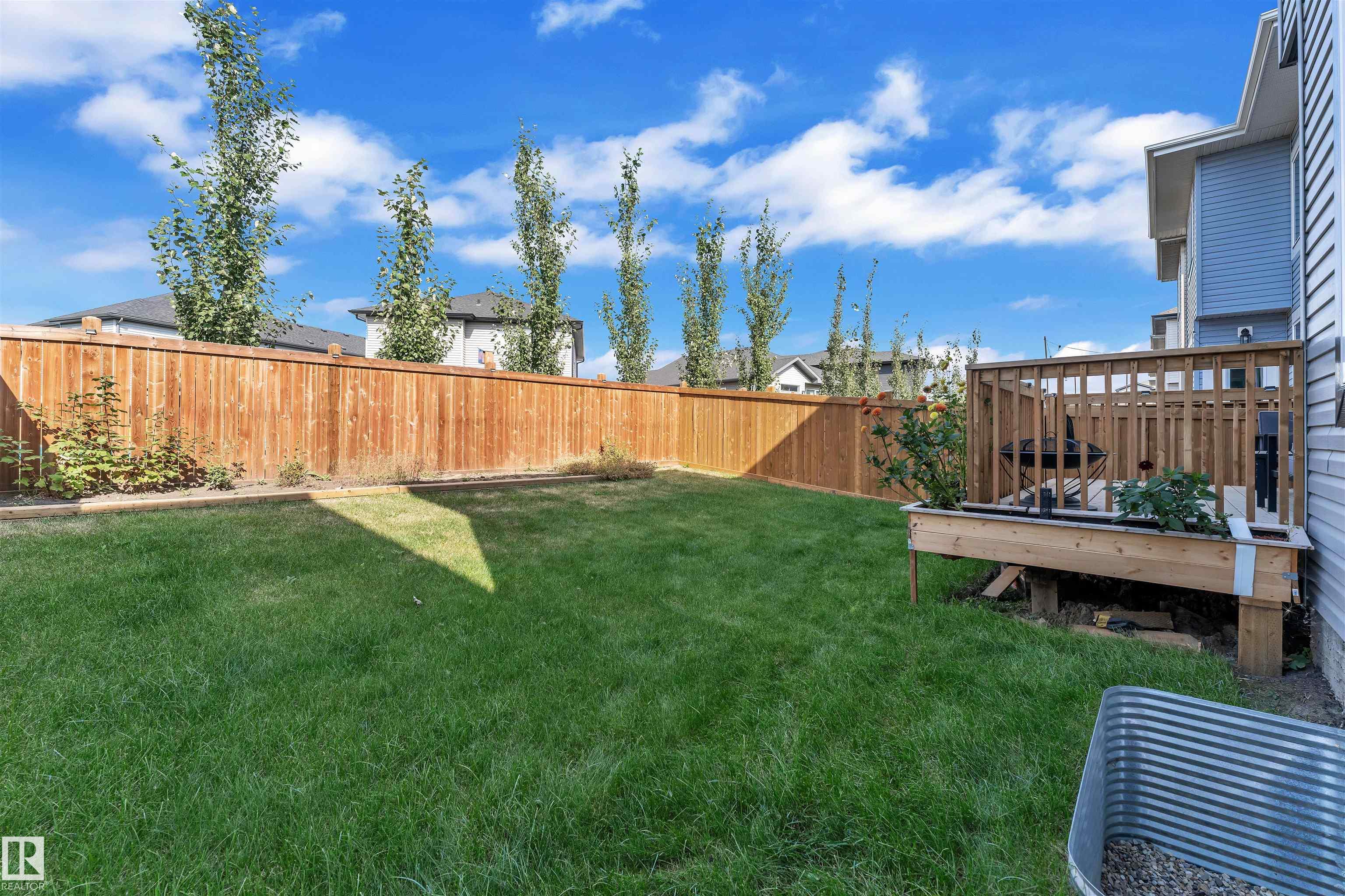 Photo 18 at 445 Roberts Crescent, Robinson, Leduc