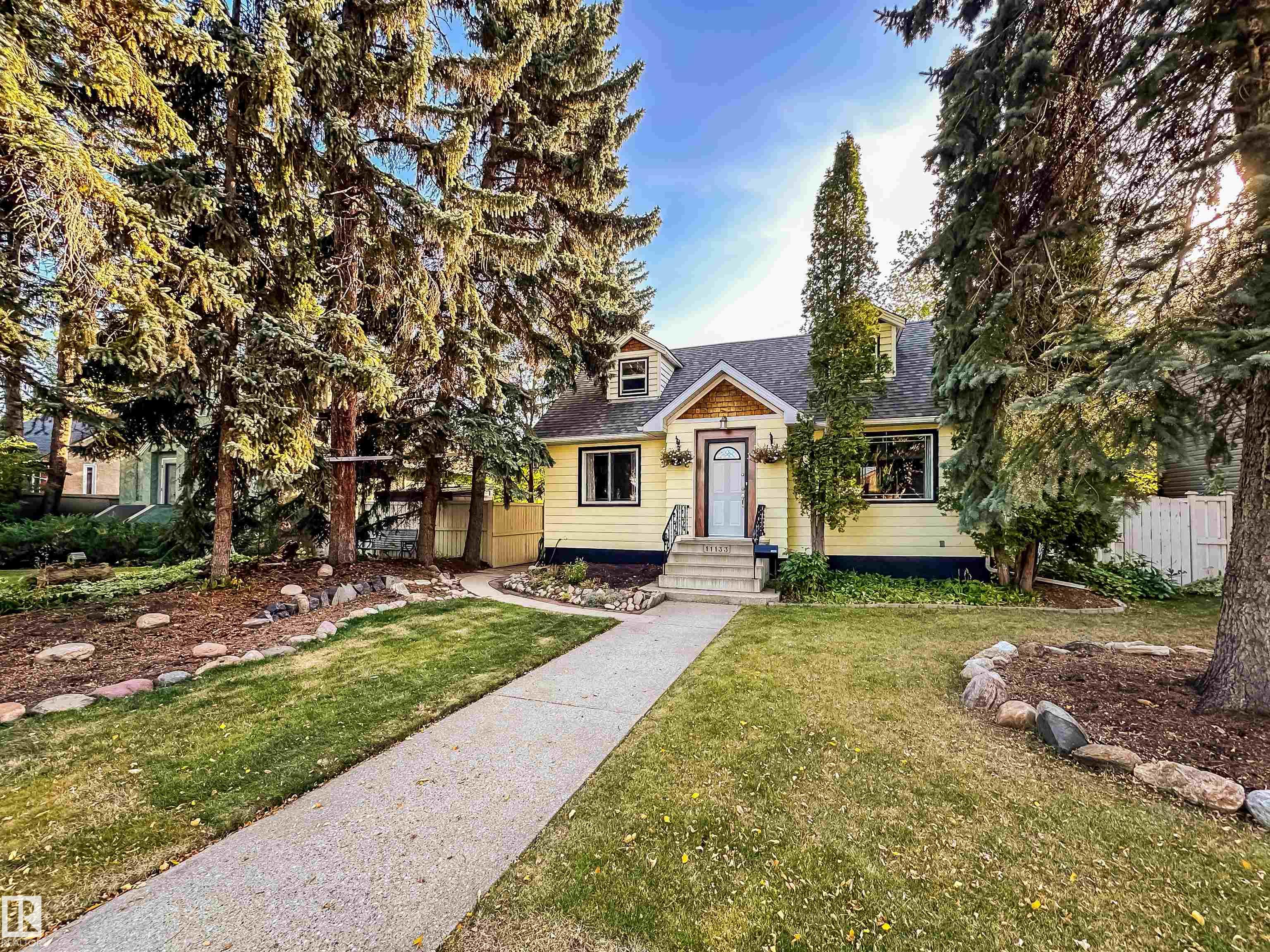 11133 57 Street NW, Highlands, Edmonton 