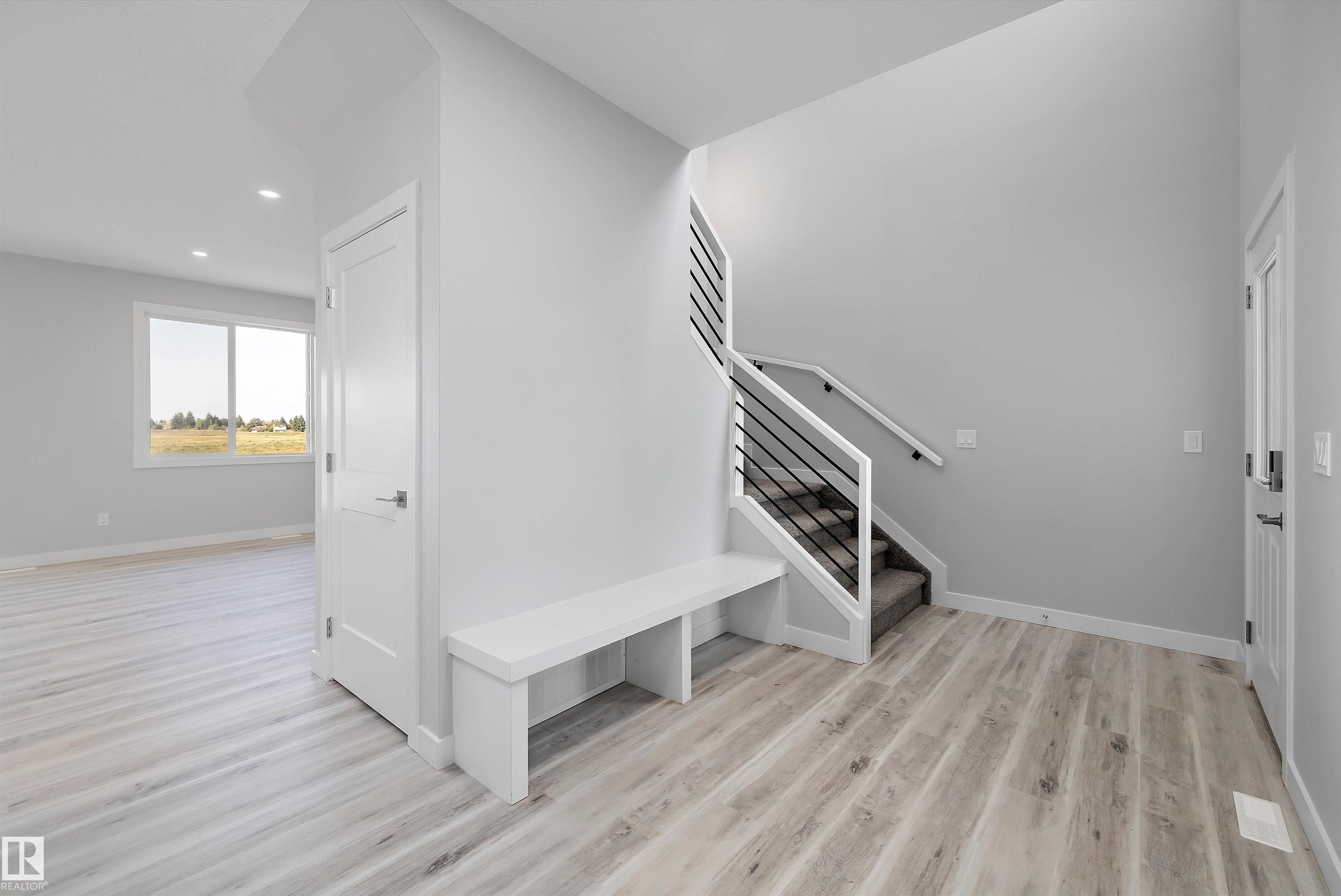 Photo 3 at 10238 92a Avenue, Morinville
