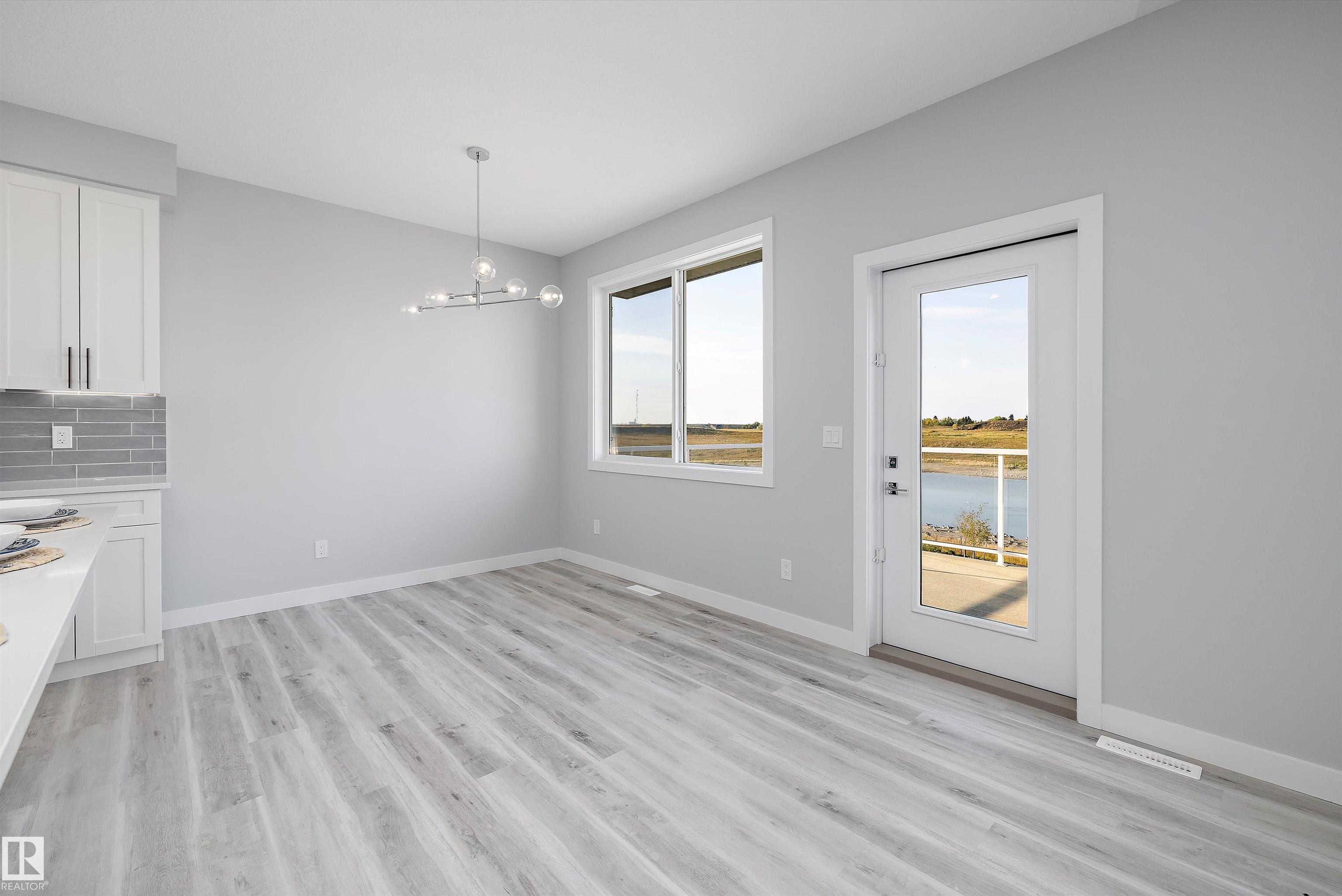 Photo 10 at 10238 92a Avenue, Morinville
