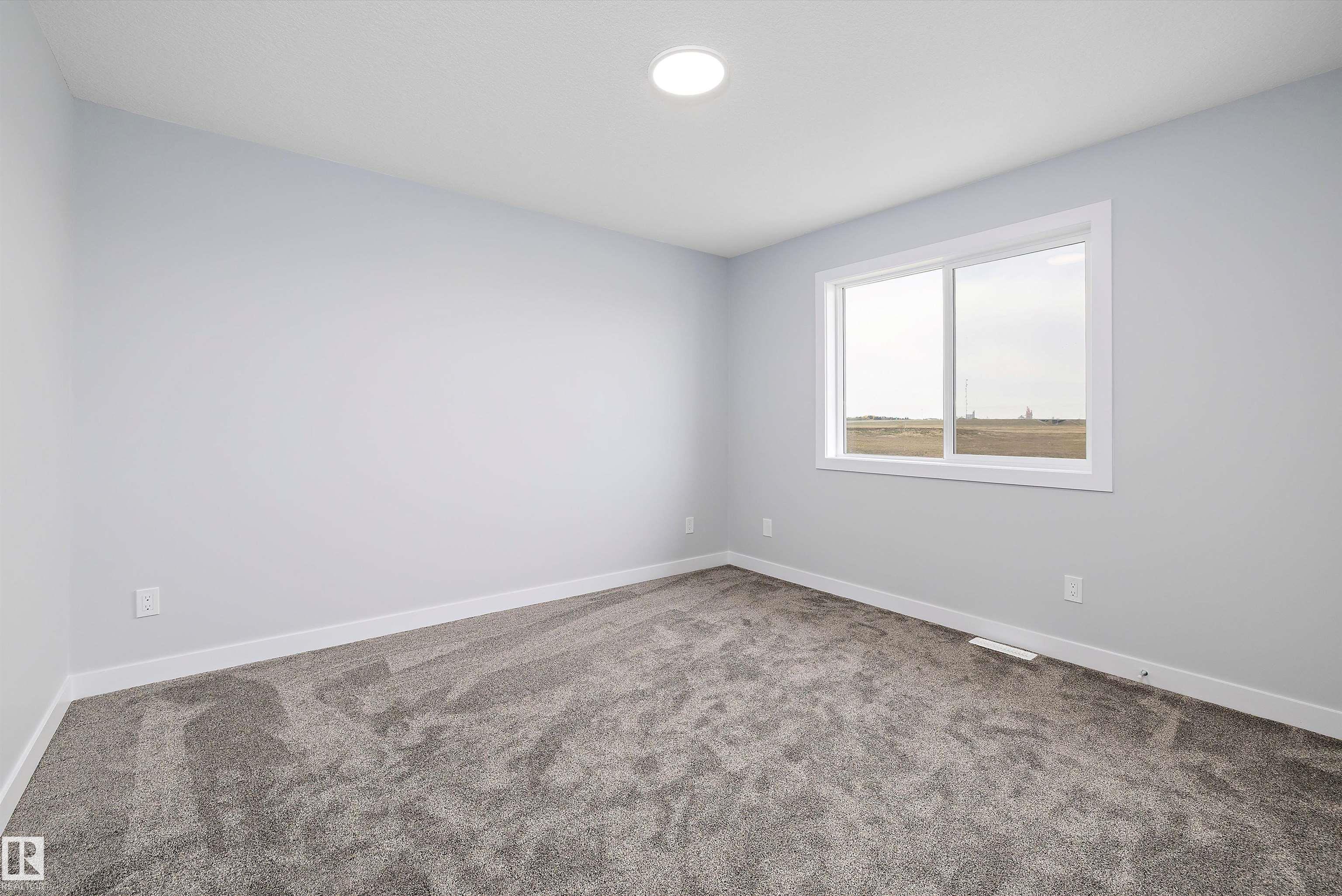 Photo 27 at 10214 92a Avenue, Morinville