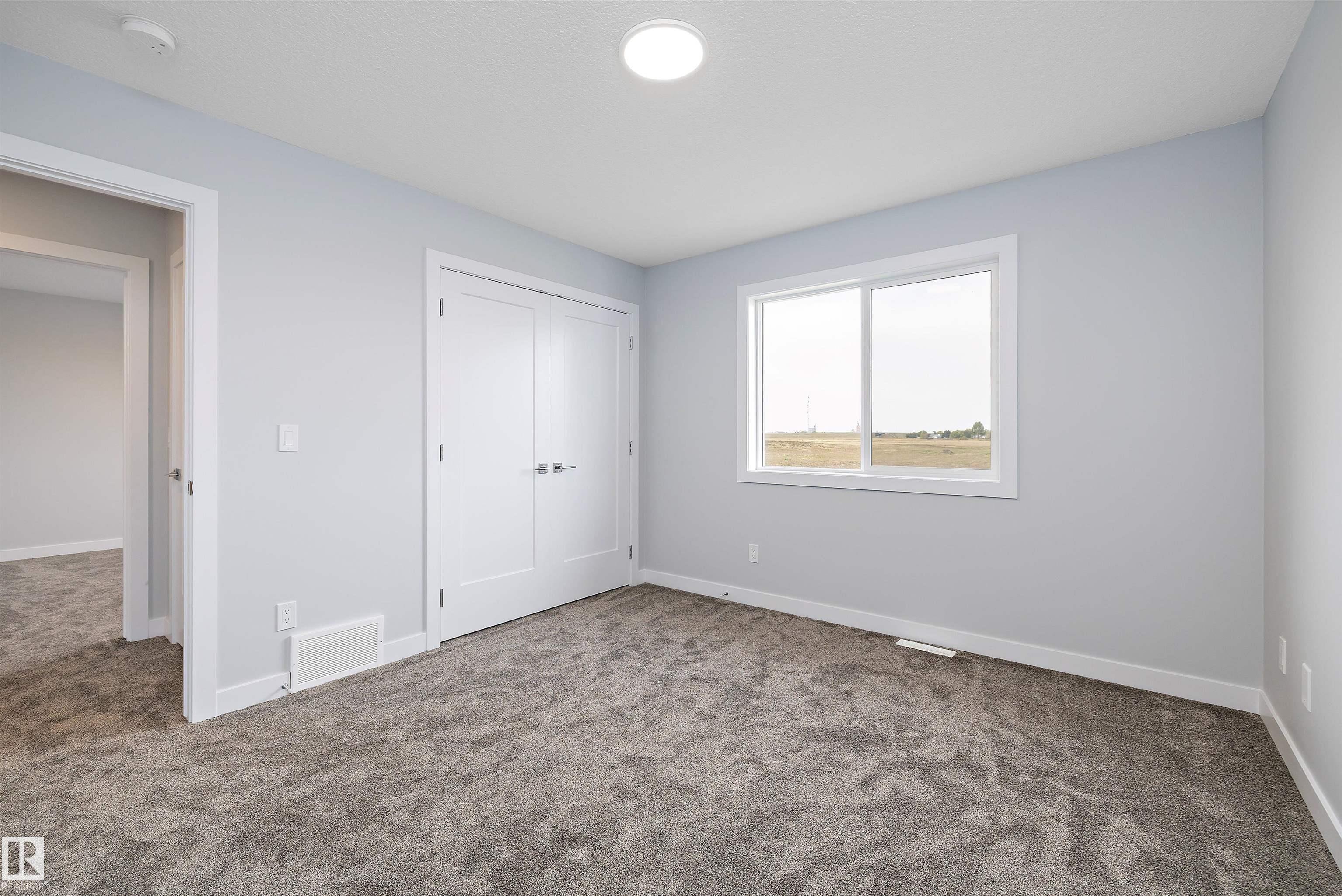 Photo 31 at 10214 92a Avenue, Morinville