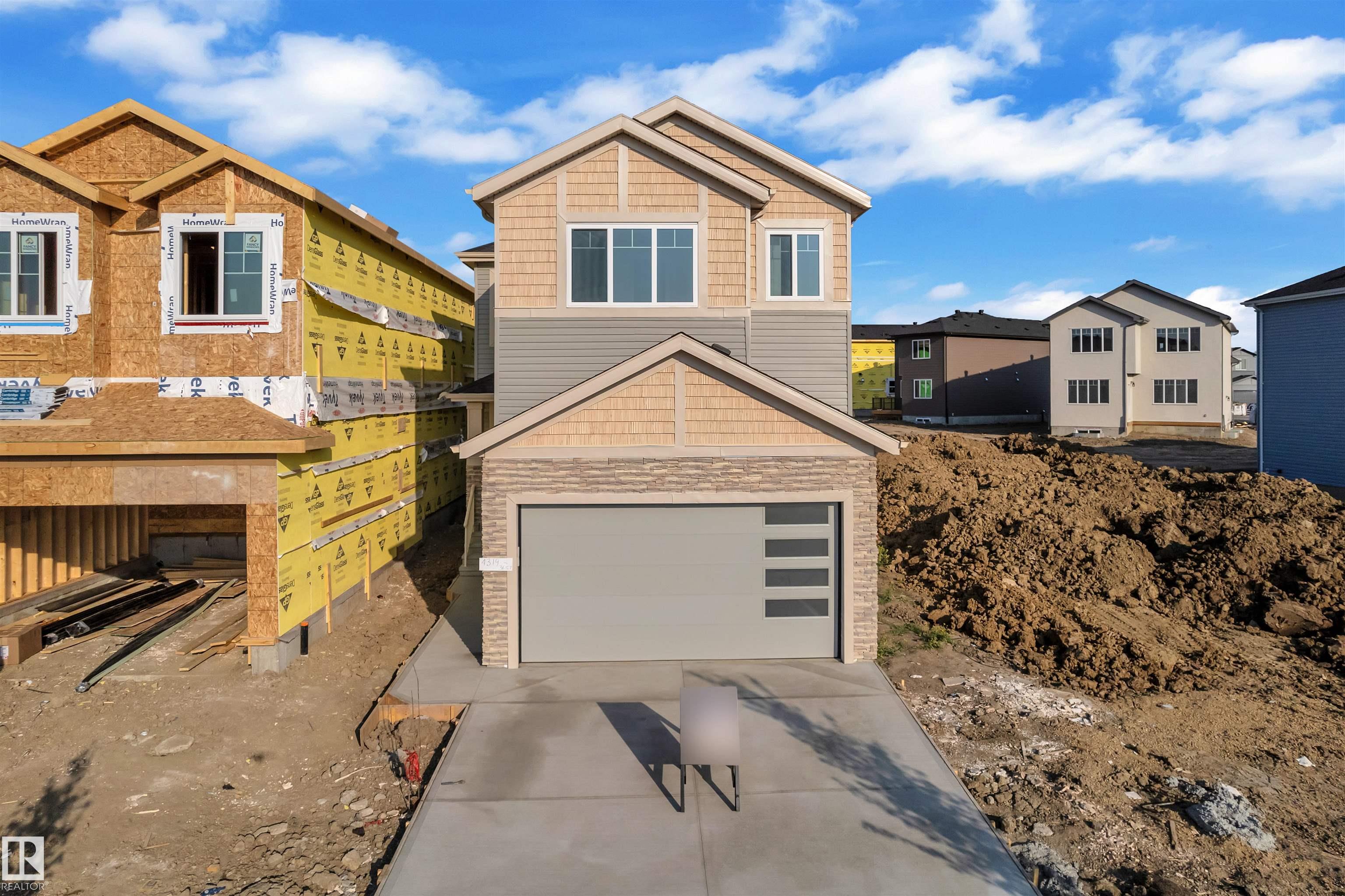 Photo 4 at 4319 36 Street, Triomphe Estates, Beaumont