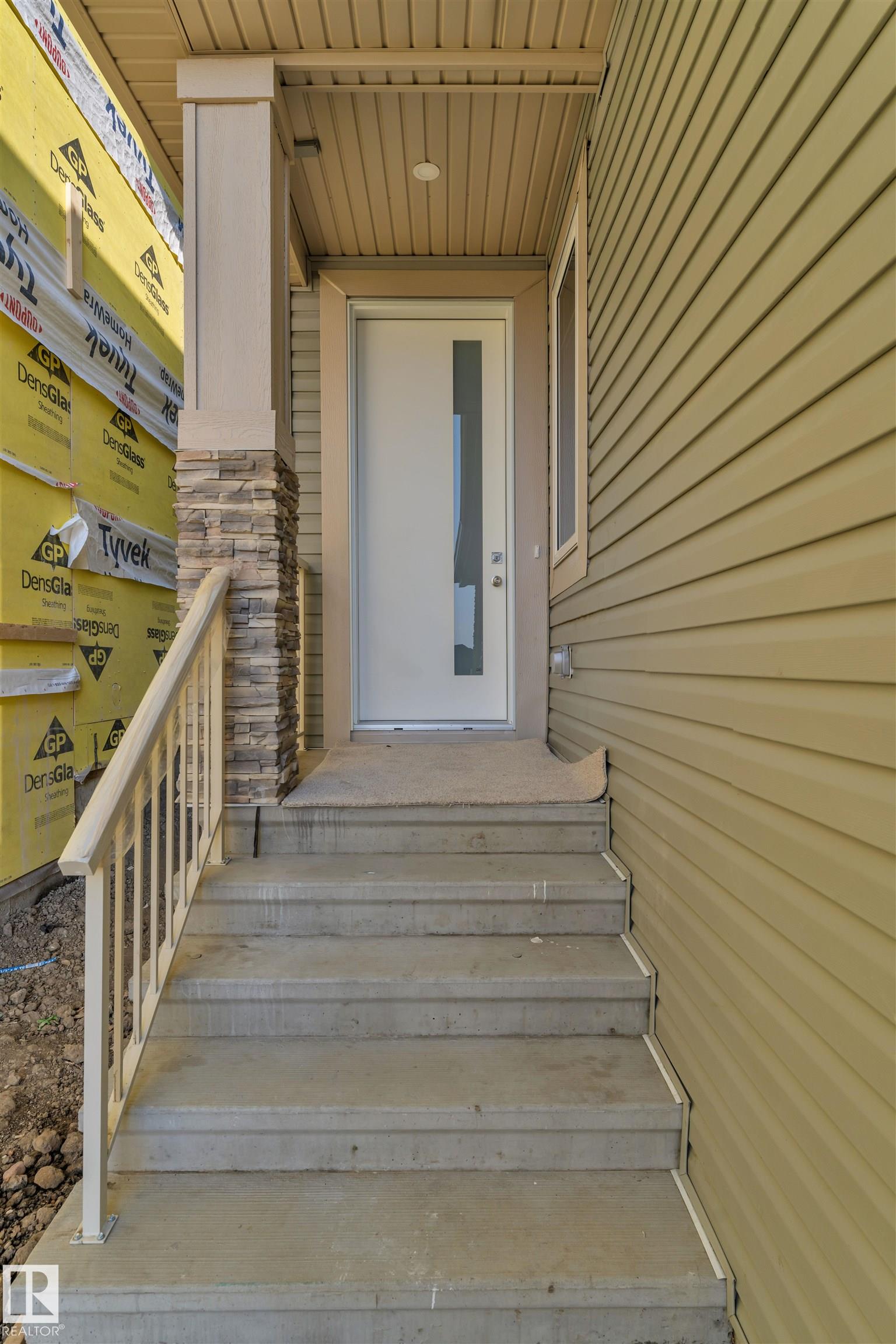 Photo 5 at 4319 36 Street, Triomphe Estates, Beaumont