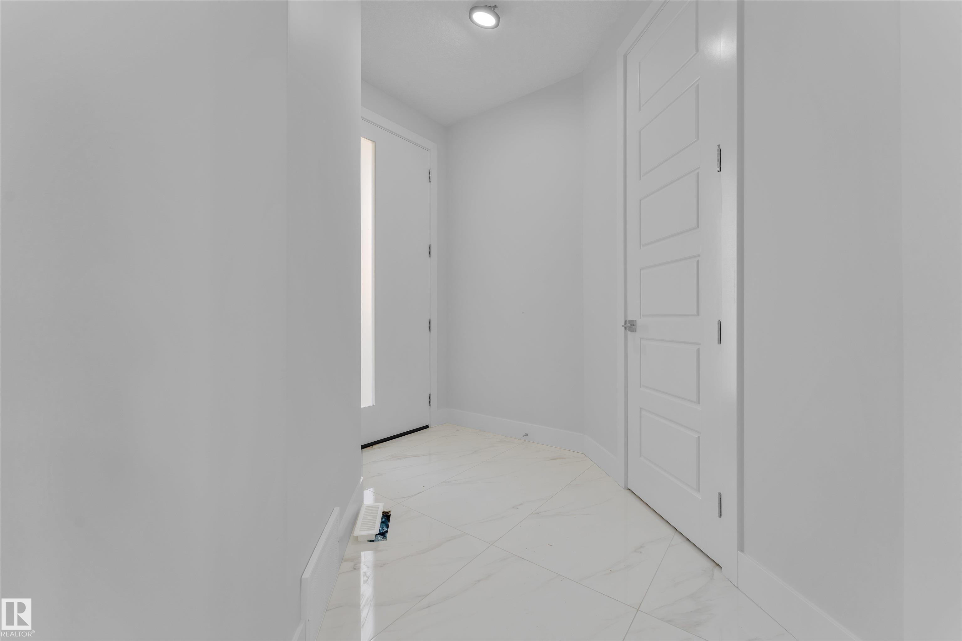 Photo 6 at 4319 36 Street, Triomphe Estates, Beaumont