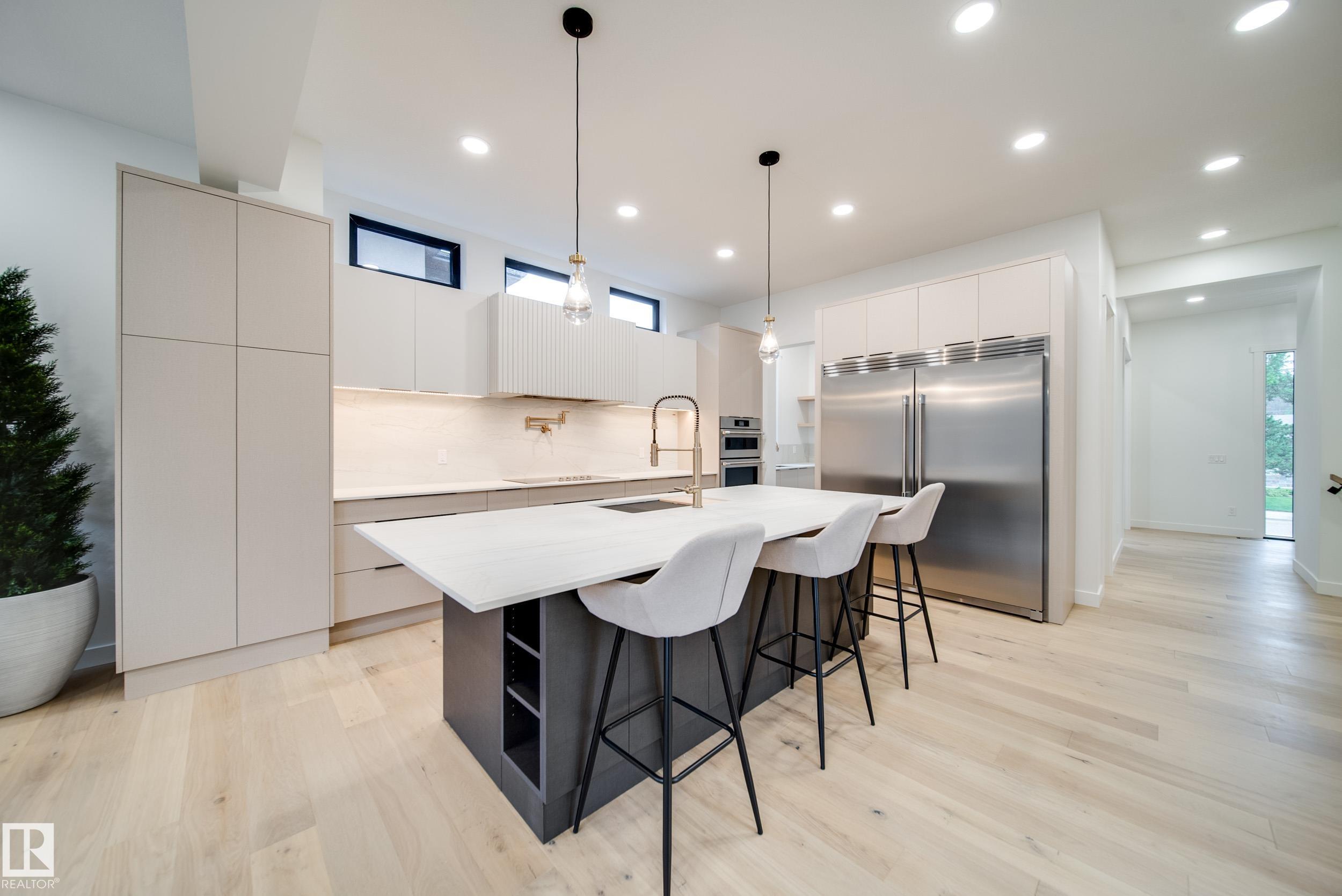 Photo 11 at 40A Valleyview Crescent NW, Parkview, Edmonton