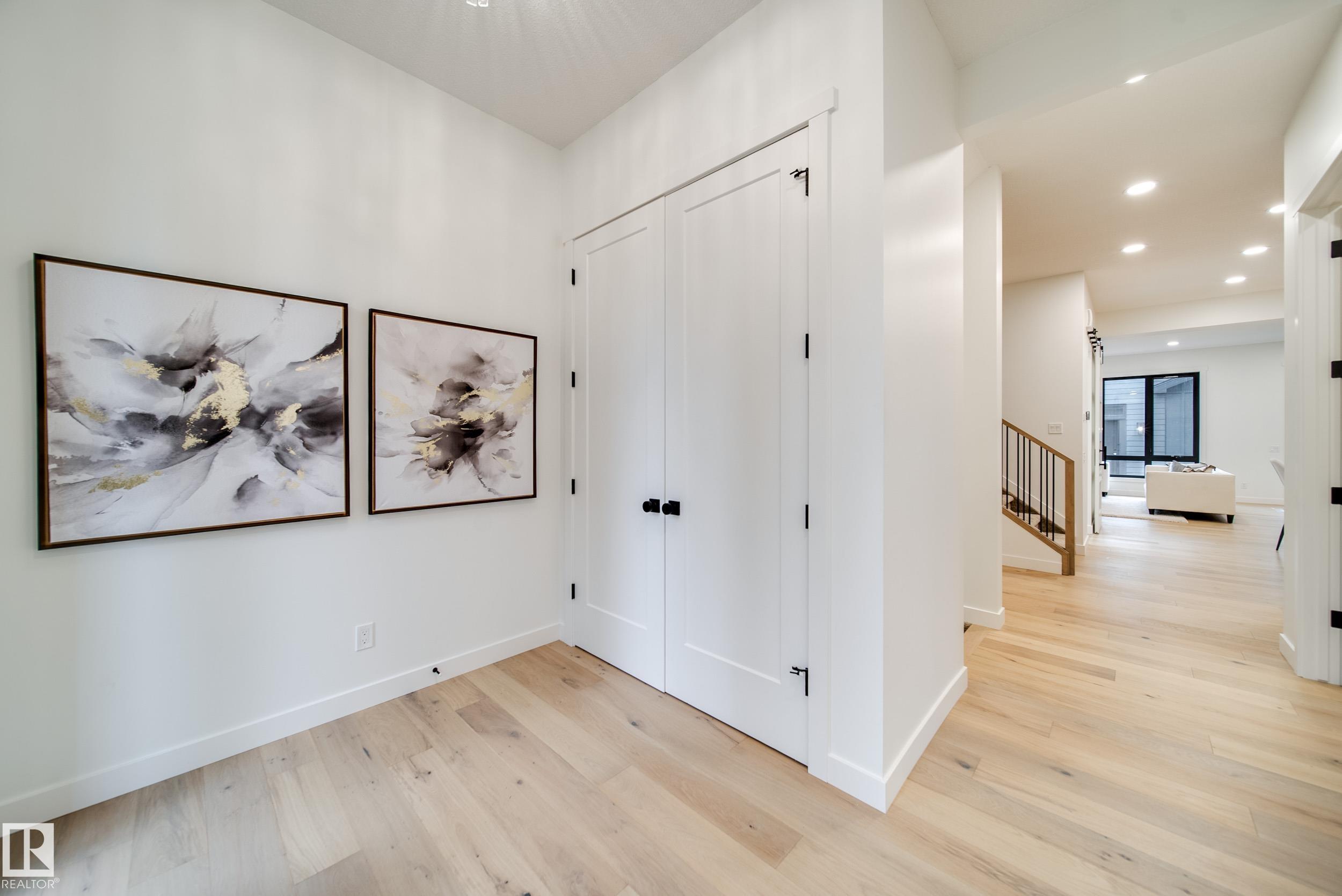 Photo 6 at 40A Valleyview Crescent NW, Parkview, Edmonton