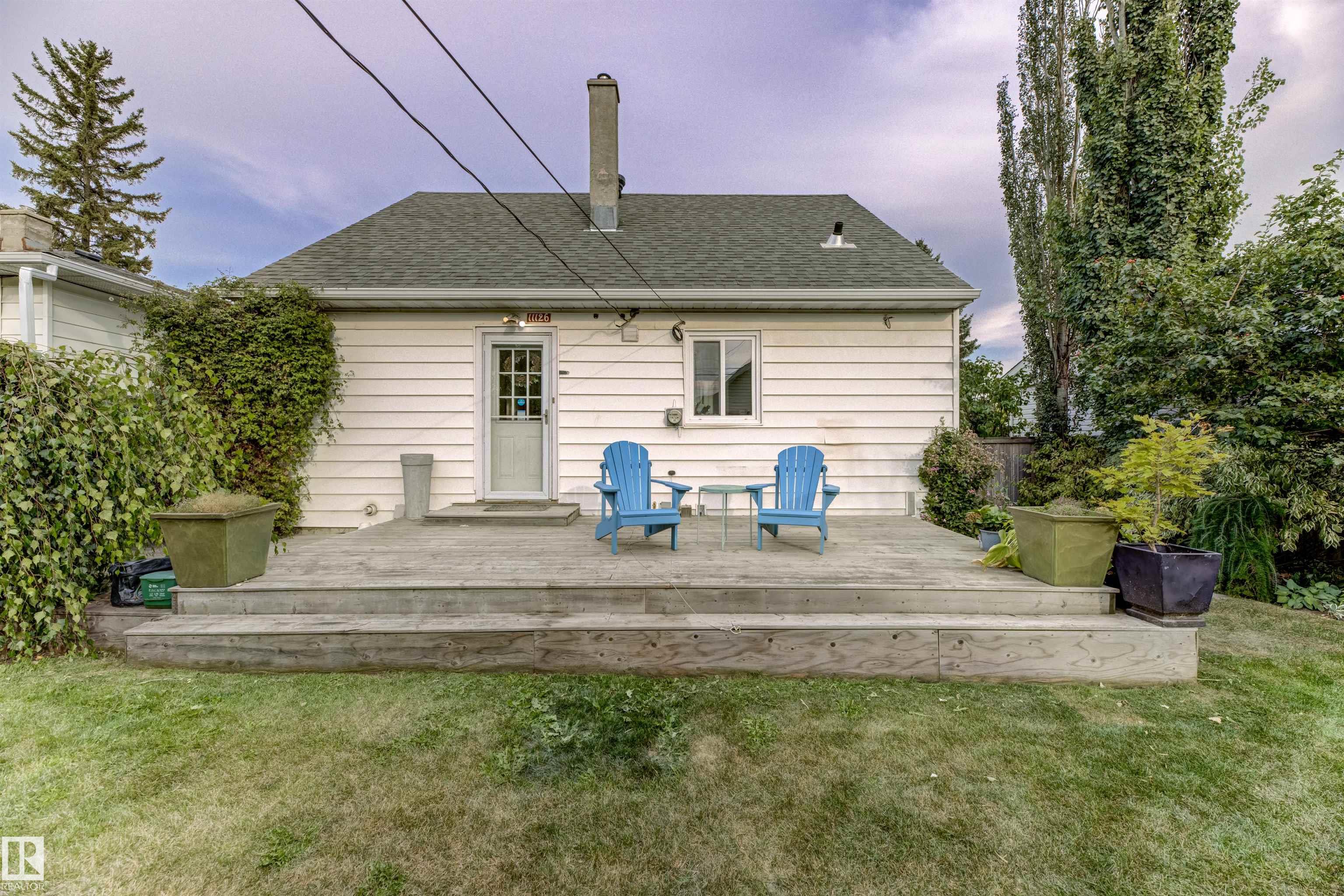 http://cdnparap120.paragonrels.com/ParagonImages/Property/p12/RAE/225371643/9/0/0/abec40f30742984556ef58bec2c7078b/1/b1d0b8518dda053fa1e9e7c835aaaf32/225371643-0909cacc-b65b-4d96-9894-4077a9c3b18a.JPG