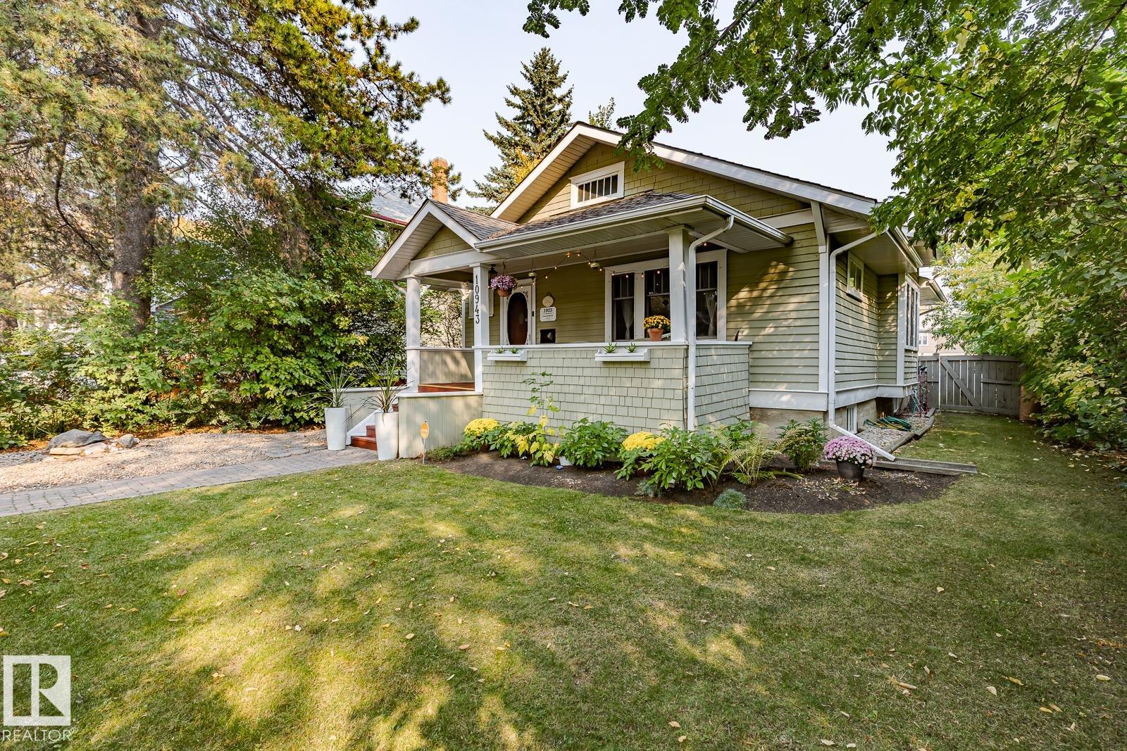 http://cdnparap120.paragonrels.com/ParagonImages/Property/p12/RAE/225371656/2/0/0/1853f7f1912a1050e0b8462923d30315/1/c0069ee38a3242638be7924fd5cc0371/225371656-c328be8e-7bac-4fb8-b6a3-672029f39f48.JPG