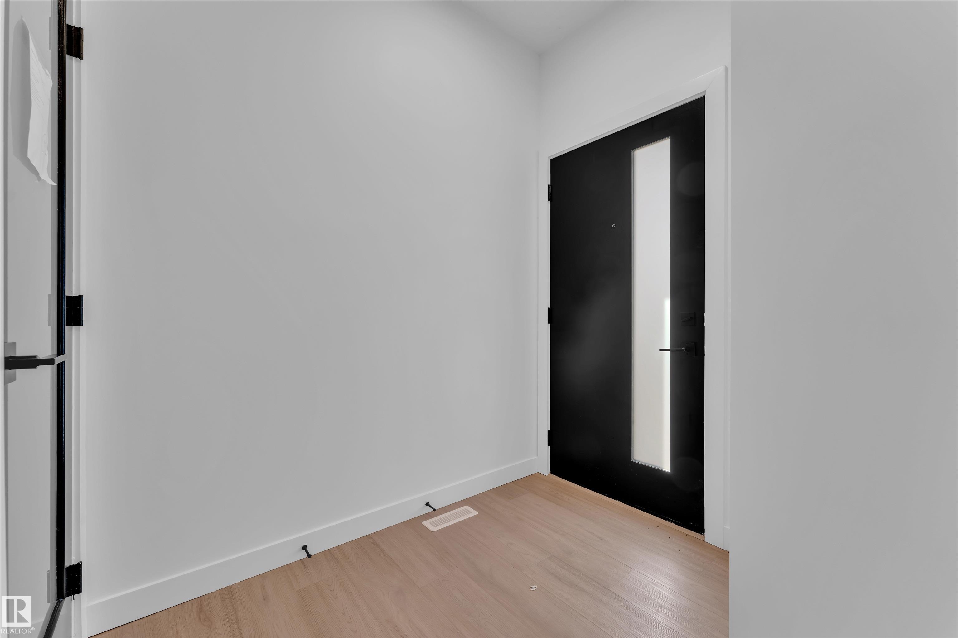 Photo 4 at 30 Tilia Place, Tonewood, Spruce Grove