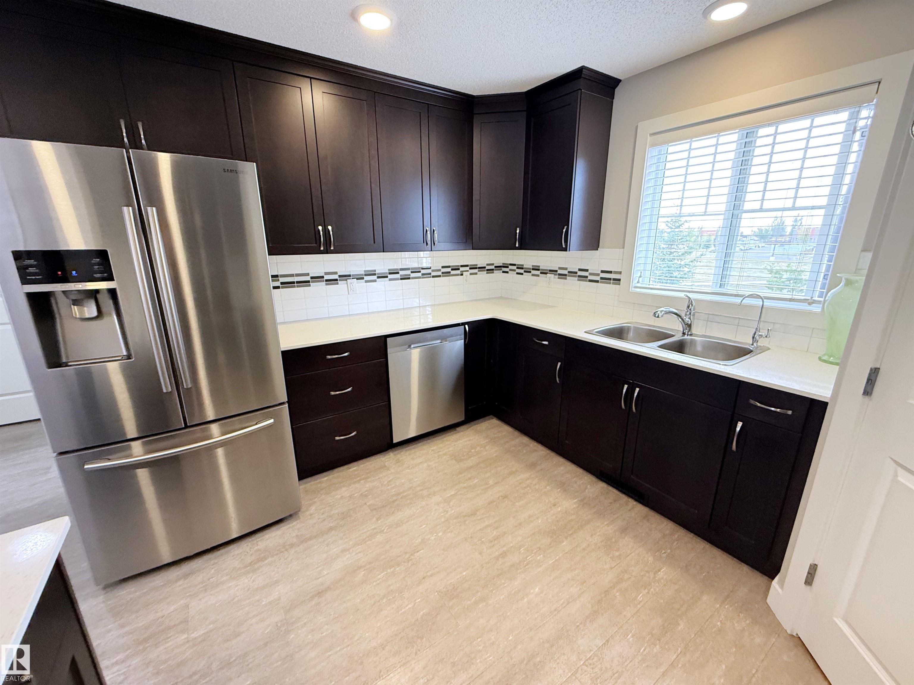 Photo 12 at 41 - 50 Mclaughlin Drive, McLaughlin, Spruce Grove