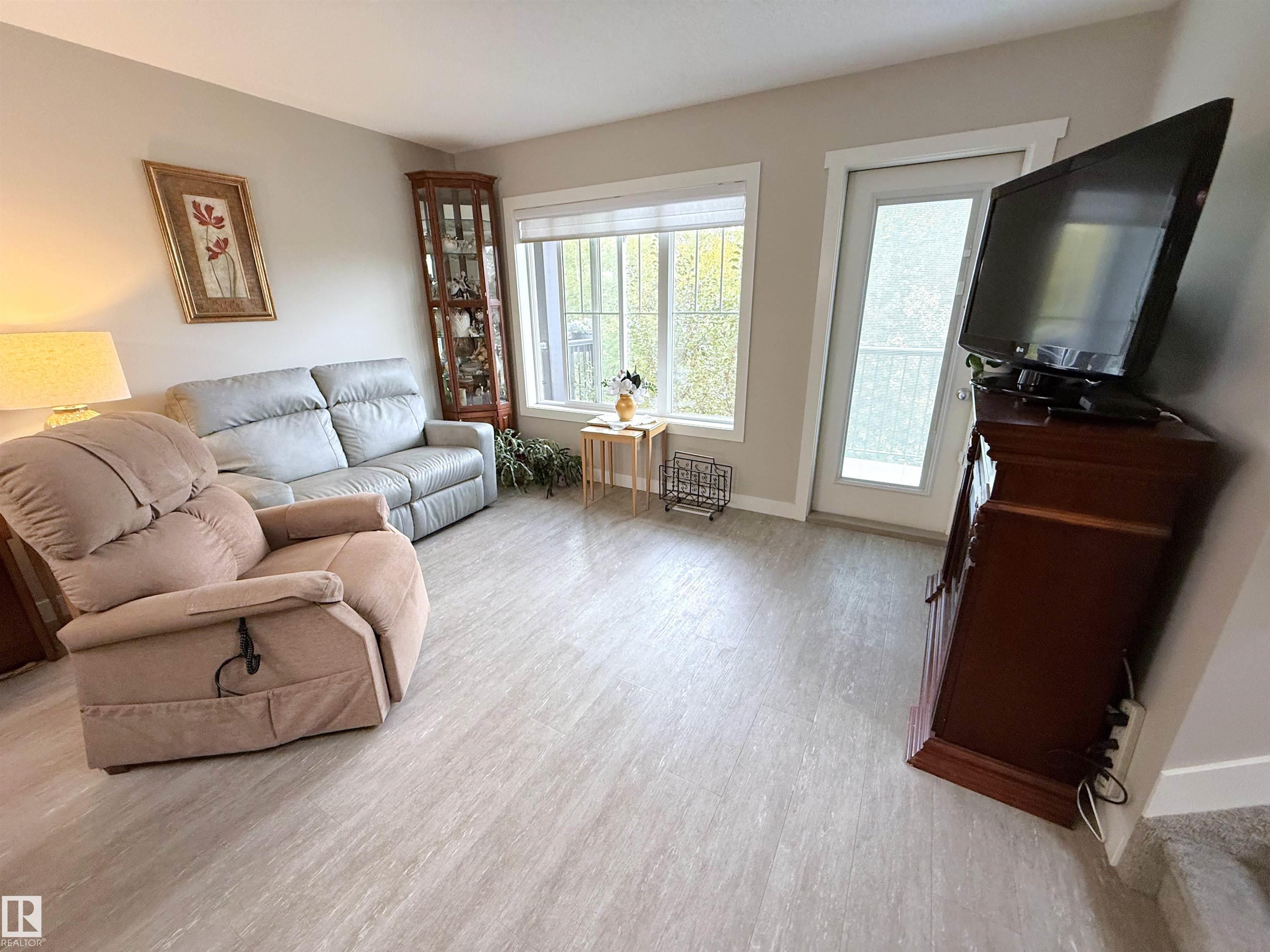 Photo 17 at 41 - 50 Mclaughlin Drive, McLaughlin, Spruce Grove