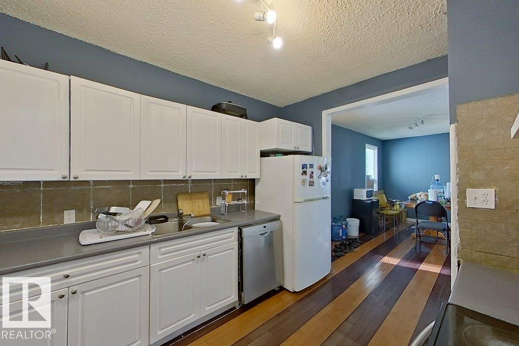 Photo 2 at 10722 106 Street NW, Central Mcdougall, Edmonton
