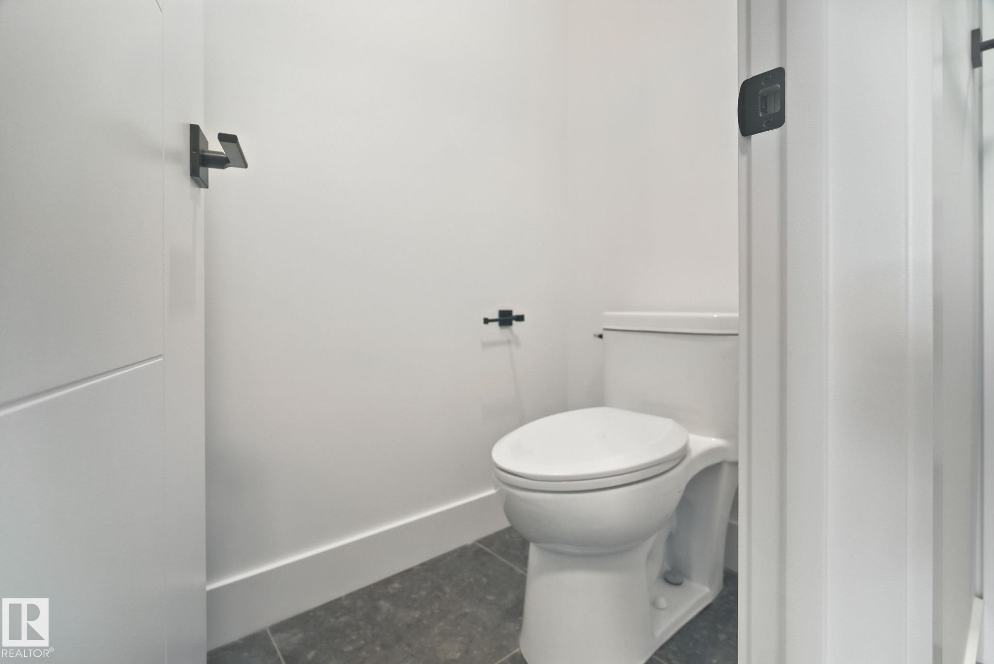 Photo 24 at 1135 Gyrfalcon Crescent NW, Hawks Ridge, Edmonton