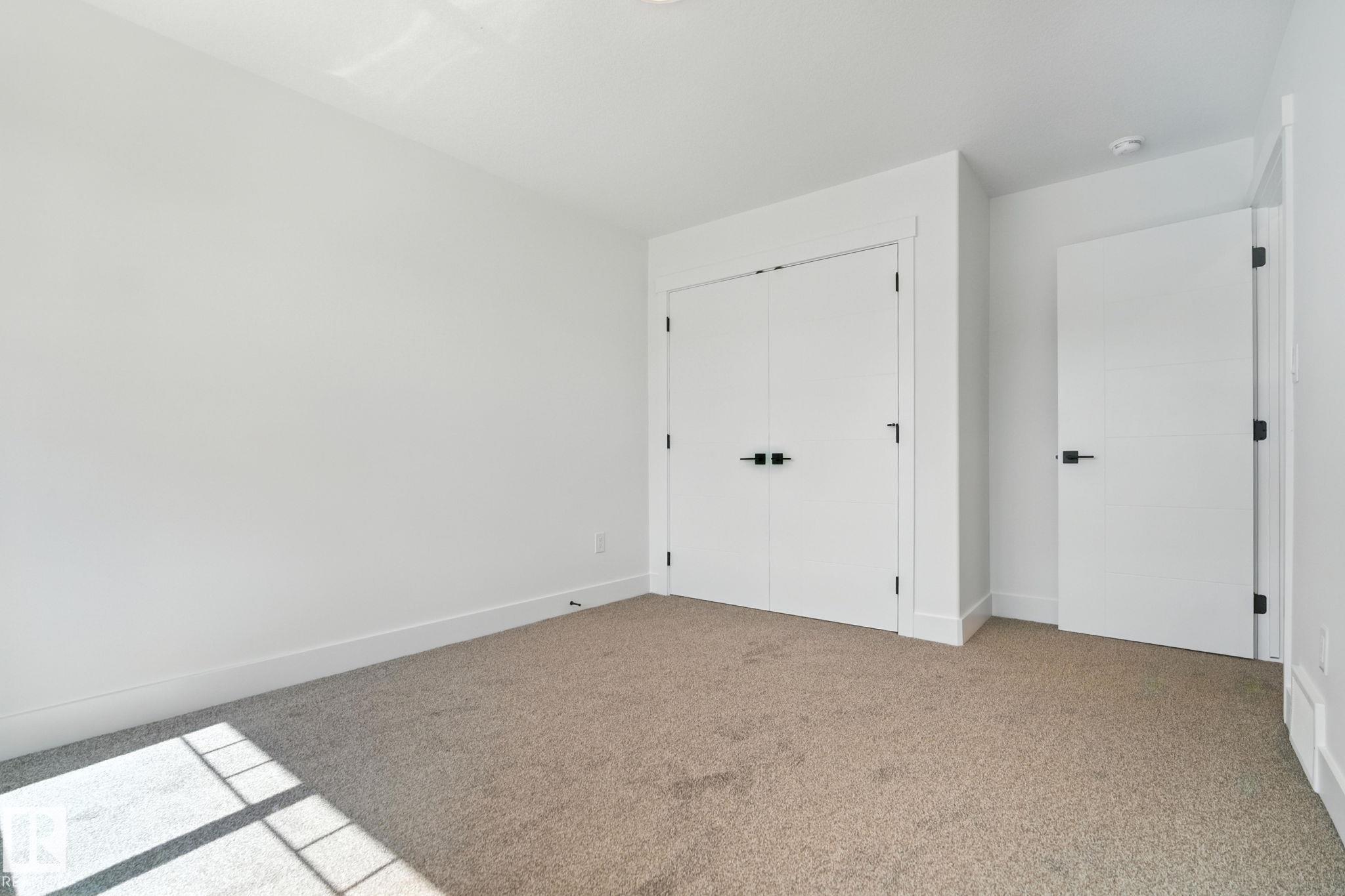 Photo 31 at 1135 Gyrfalcon Crescent NW, Hawks Ridge, Edmonton