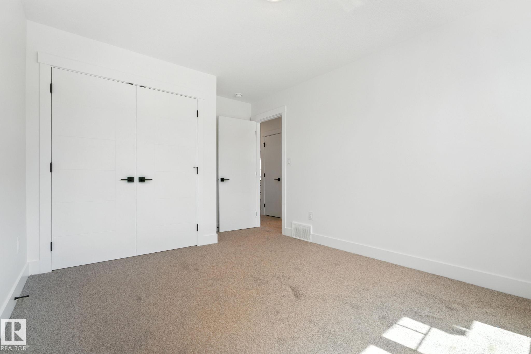 Photo 32 at 1135 Gyrfalcon Crescent NW, Hawks Ridge, Edmonton