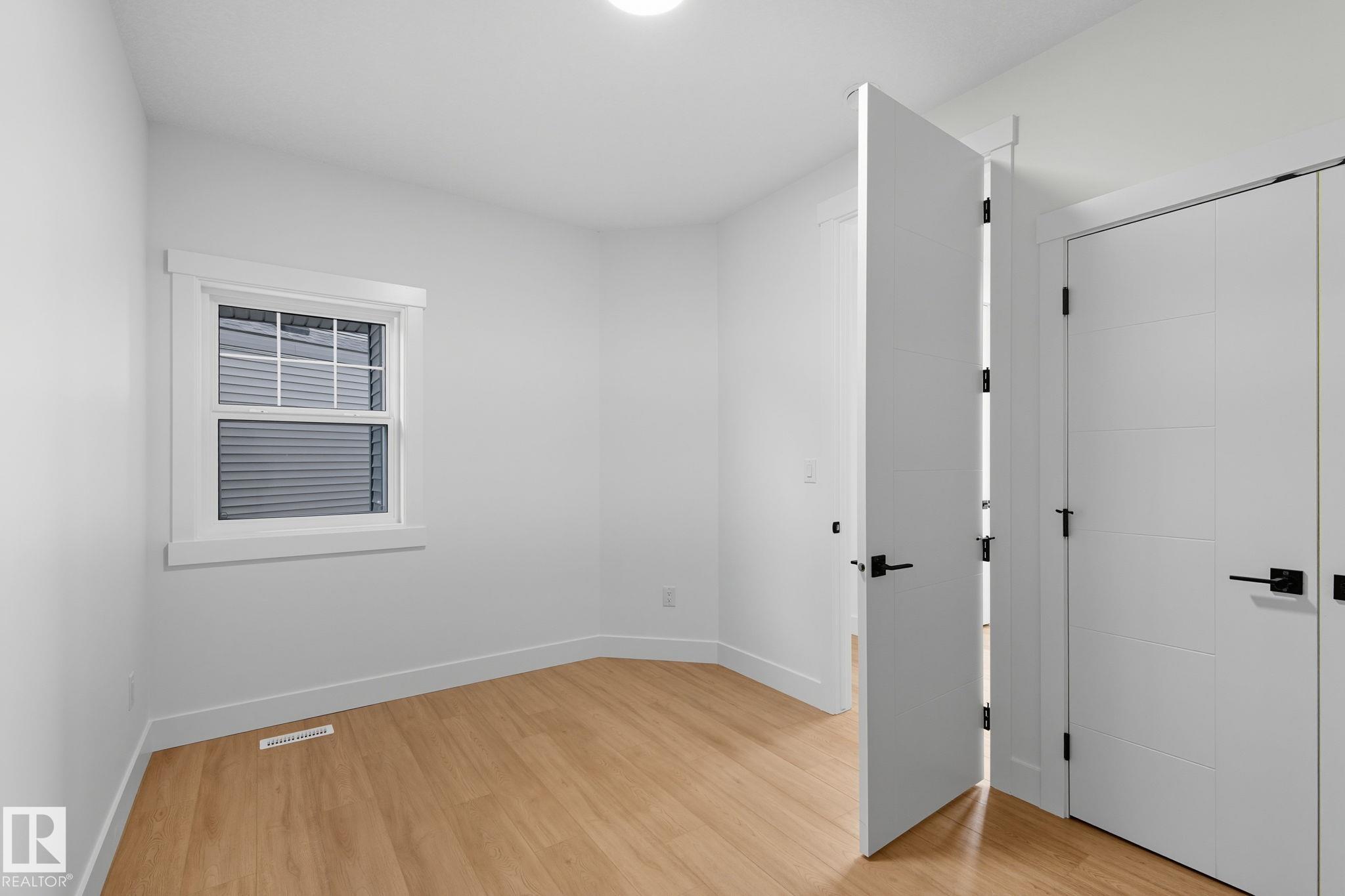 Photo 52 at 1135 Gyrfalcon Crescent NW, Hawks Ridge, Edmonton