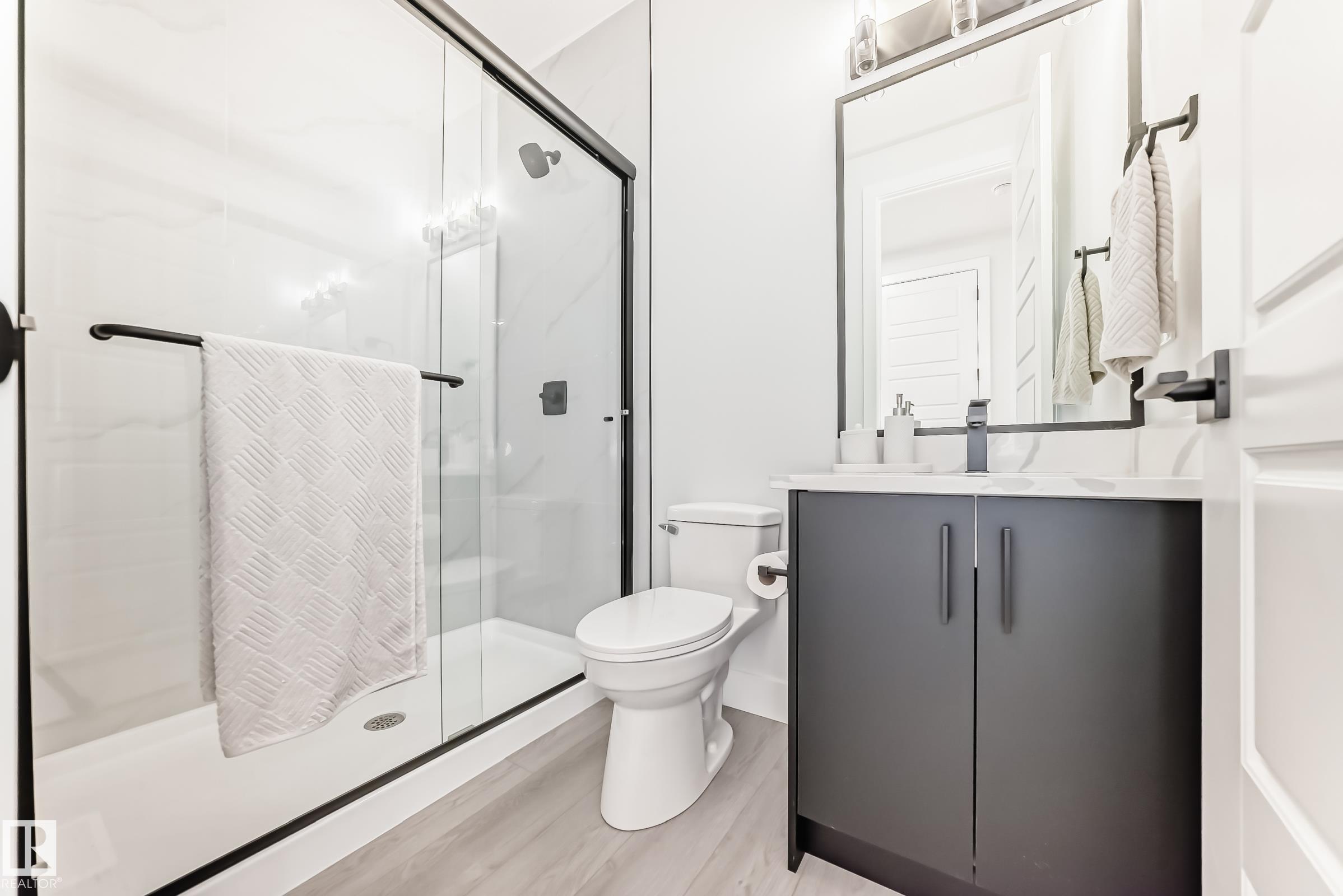 Photo 6 at 4 Edgefield Way, Erin Ridge North, St. Albert