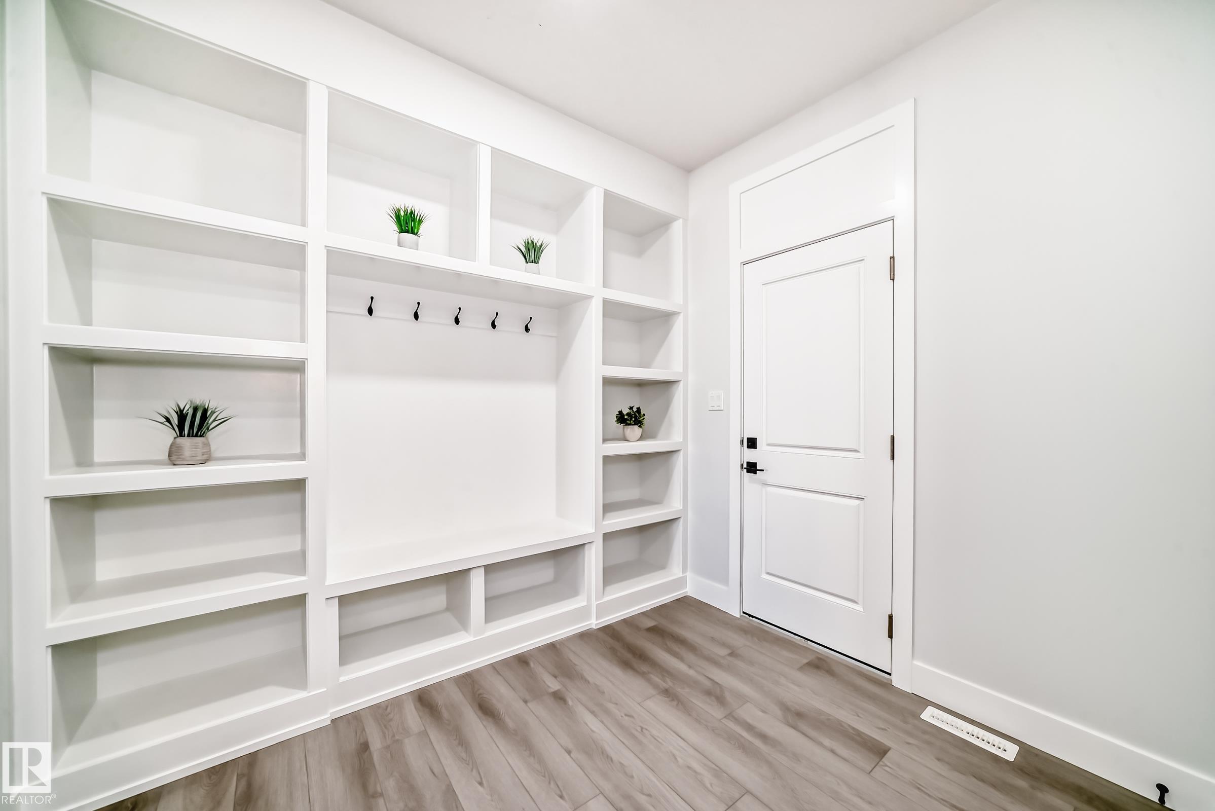 Photo 8 at 4 Edgefield Way, Erin Ridge North, St. Albert