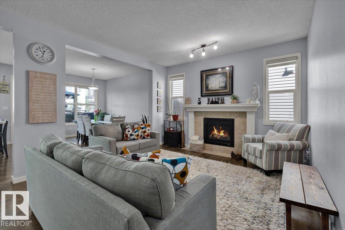 Photo 8 at 2585 Cole Crescent SW, Callaghan, Edmonton