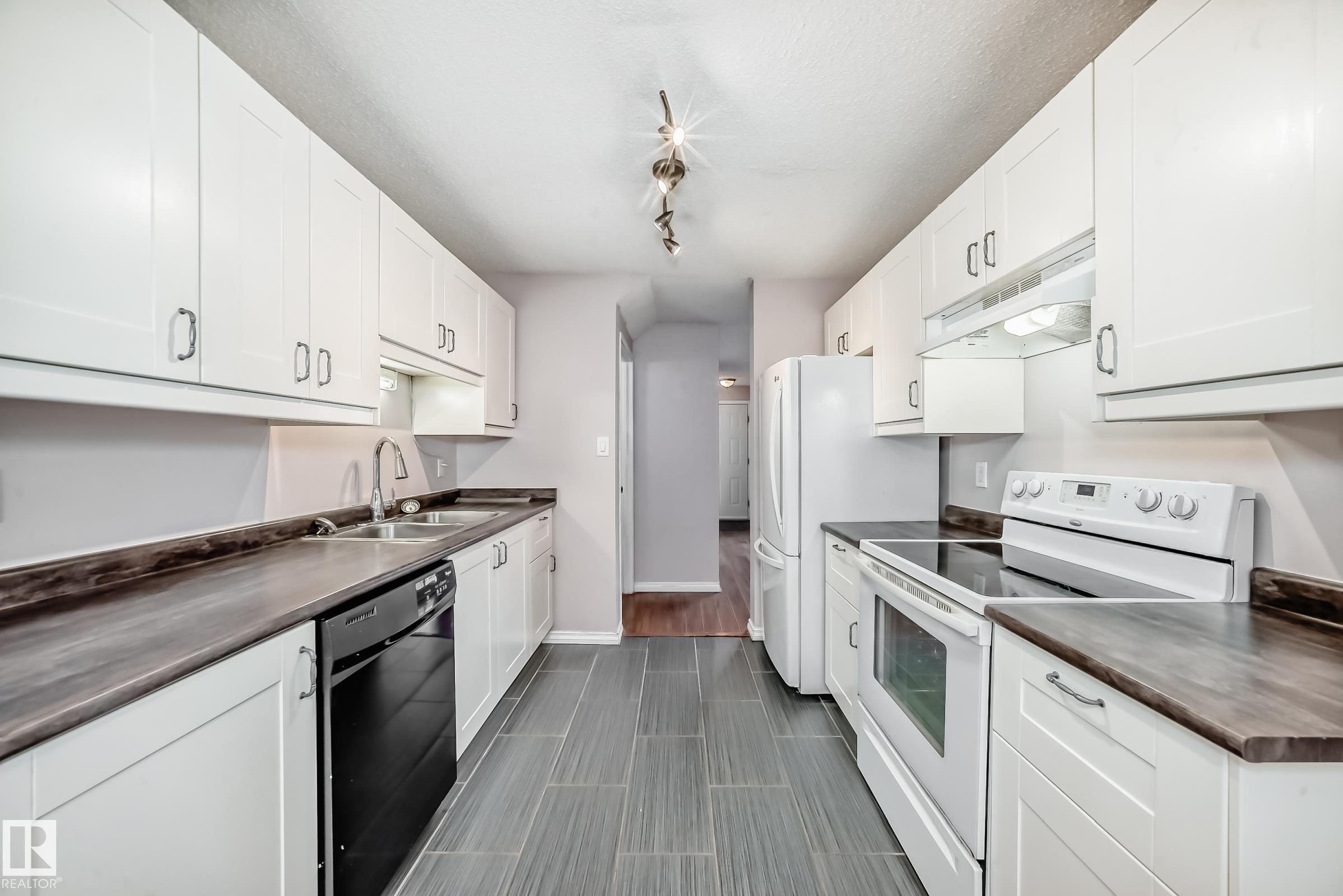 Photo 3 at 24 - 1651 46 Street NW, Pollard Meadows, Edmonton