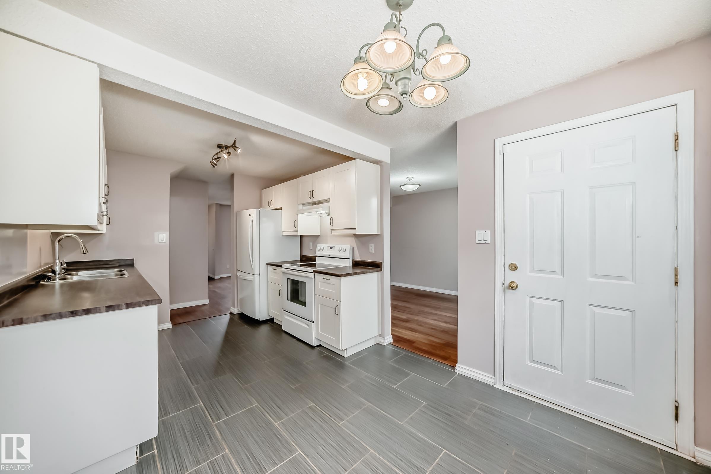Photo 9 at 24 - 1651 46 Street NW, Pollard Meadows, Edmonton