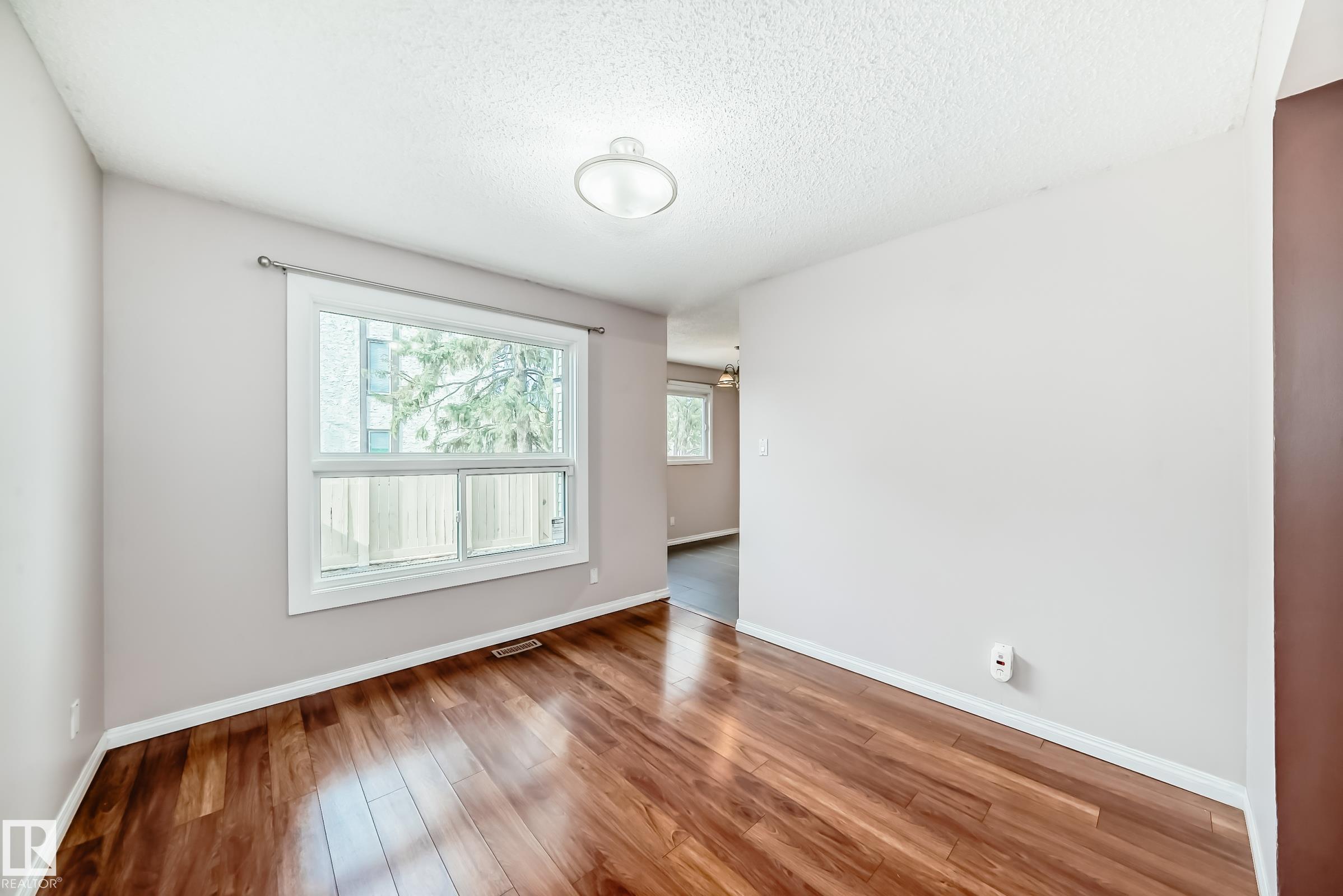 Photo 10 at 24 - 1651 46 Street NW, Pollard Meadows, Edmonton