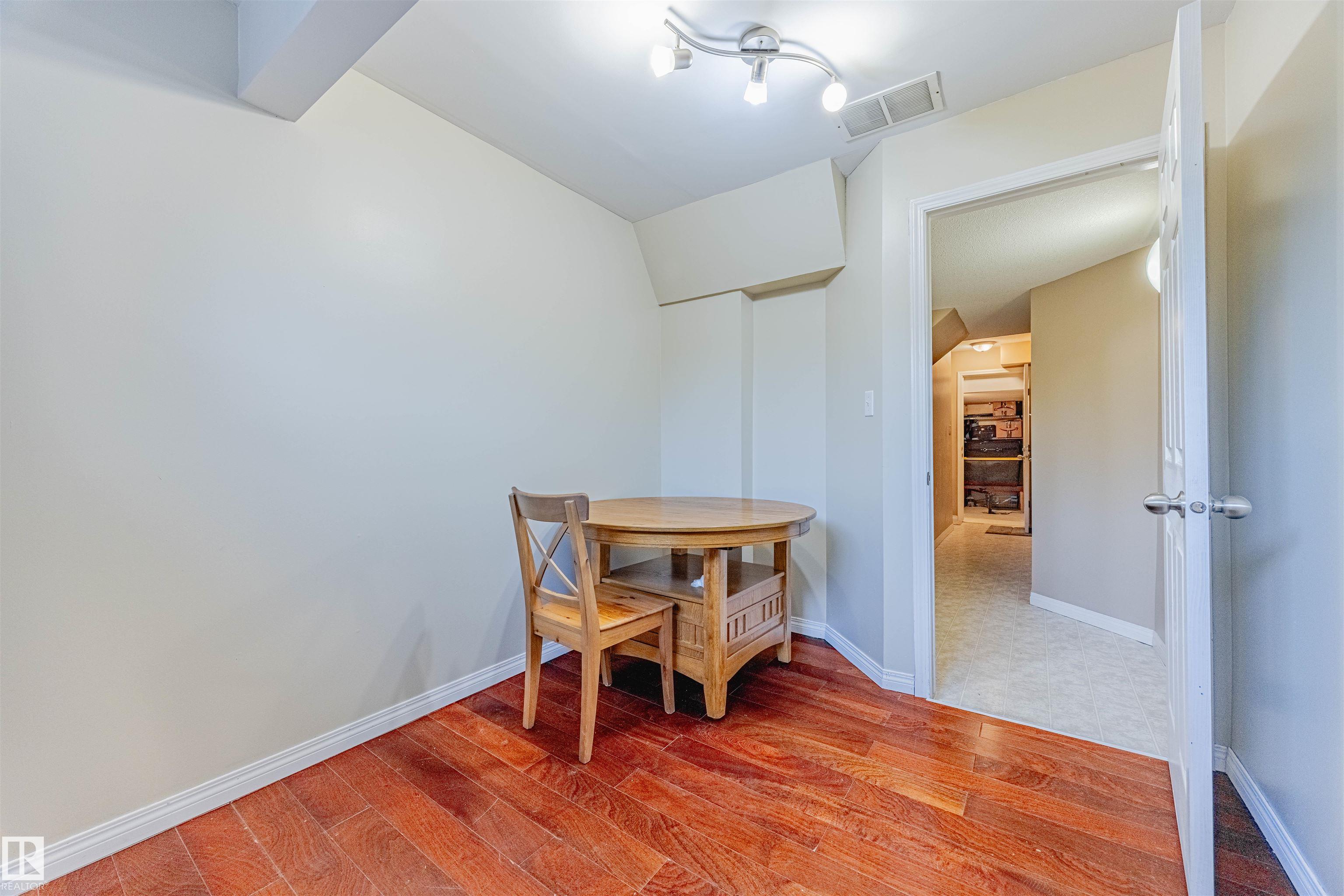 Photo 32 at 405 - 178 Bridgeport Boulevard, Bridgeport, Leduc