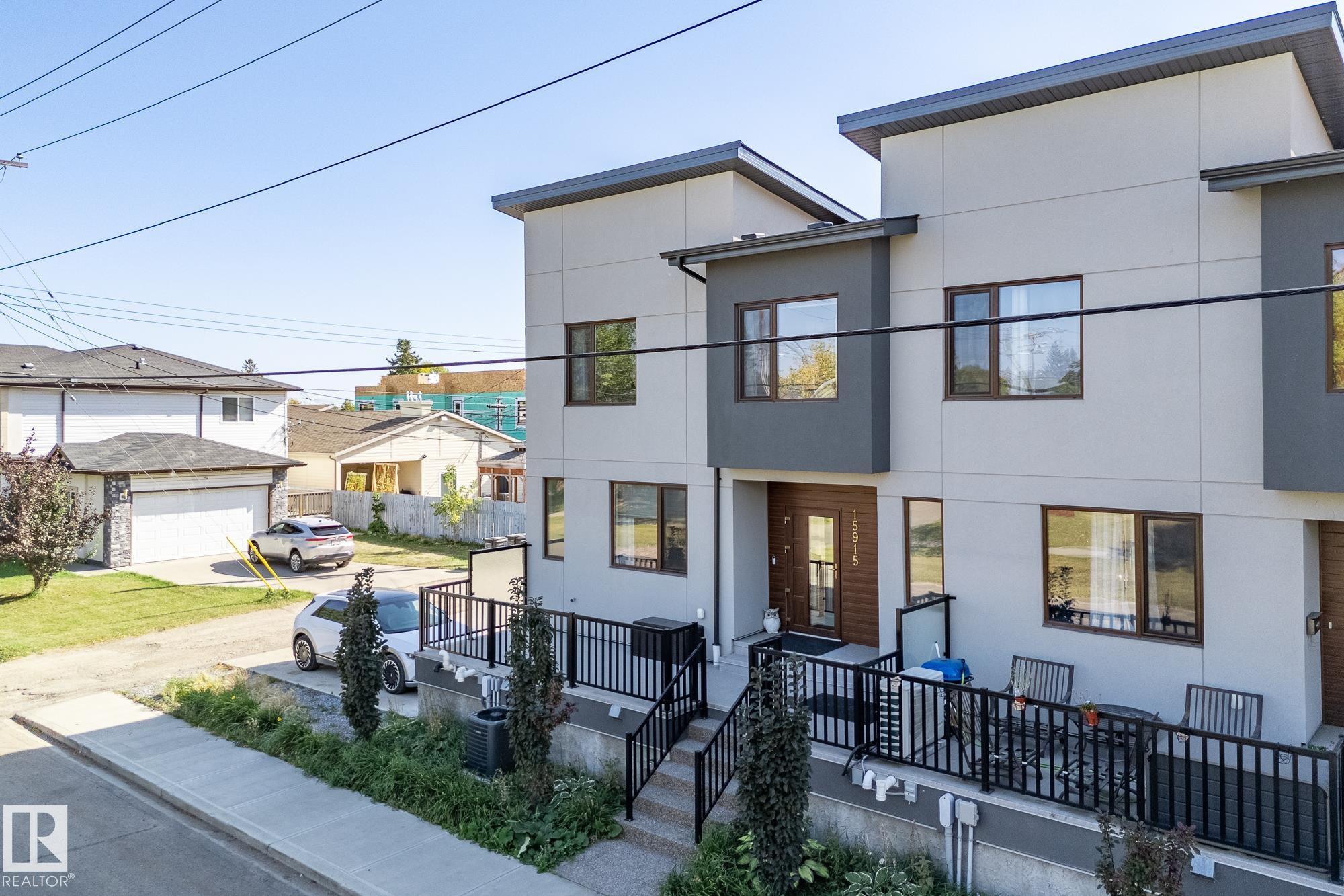15915 104 Avenue NW, Britannia Youngstown, Edmonton 