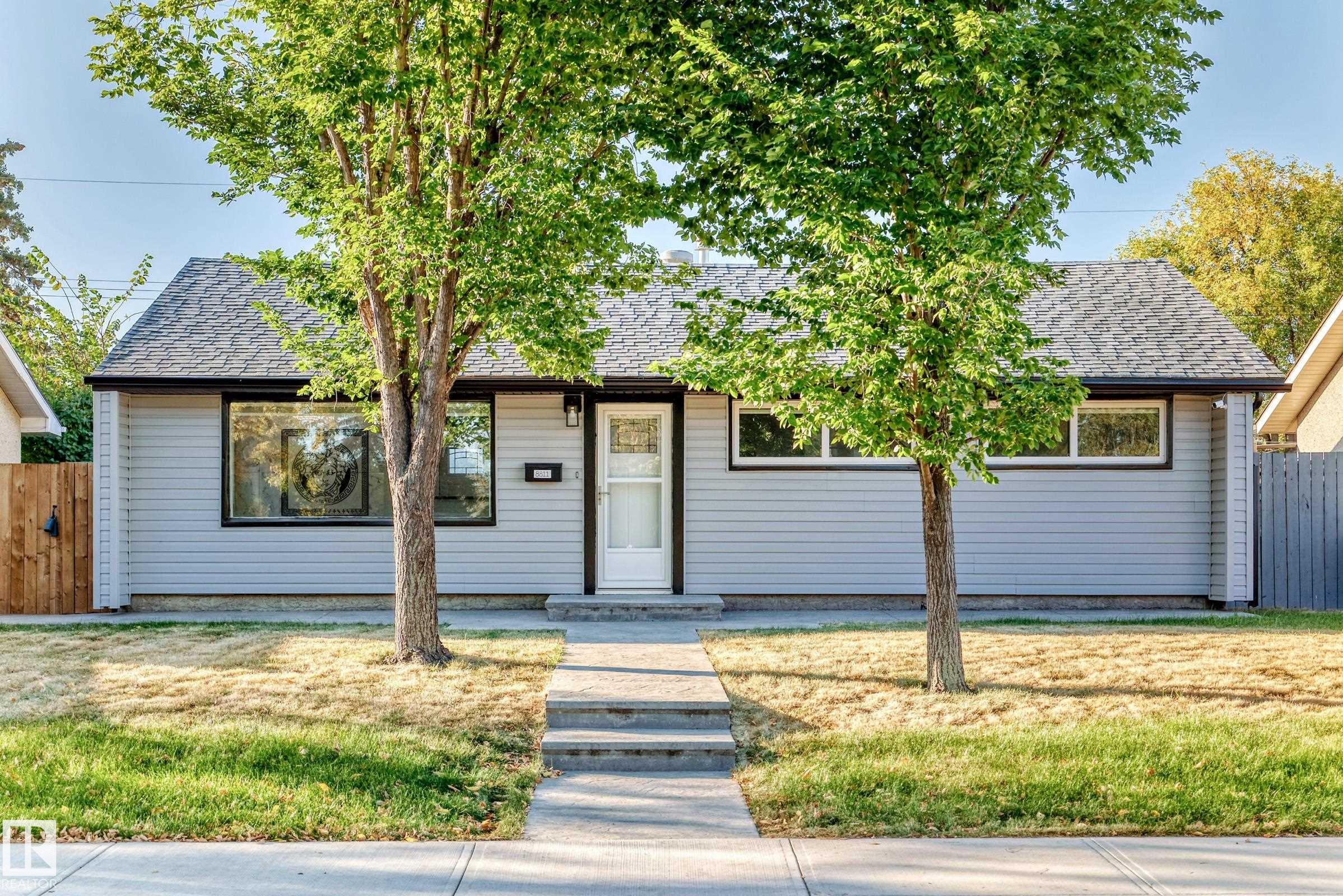 8811 130a Avenue NW, Killarney, Edmonton 
