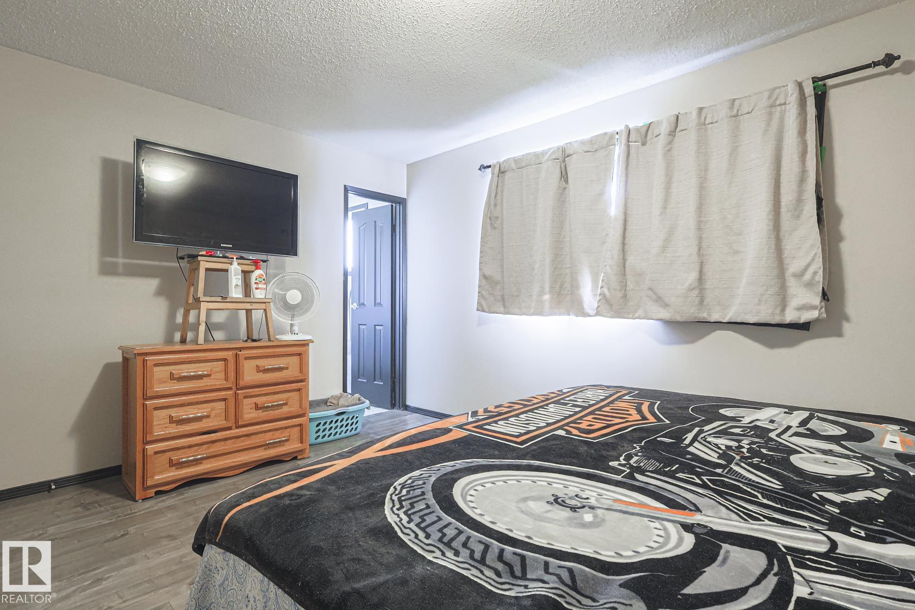 Photo 14 at 128 Camelot Avenue, Corinthia Park, Leduc