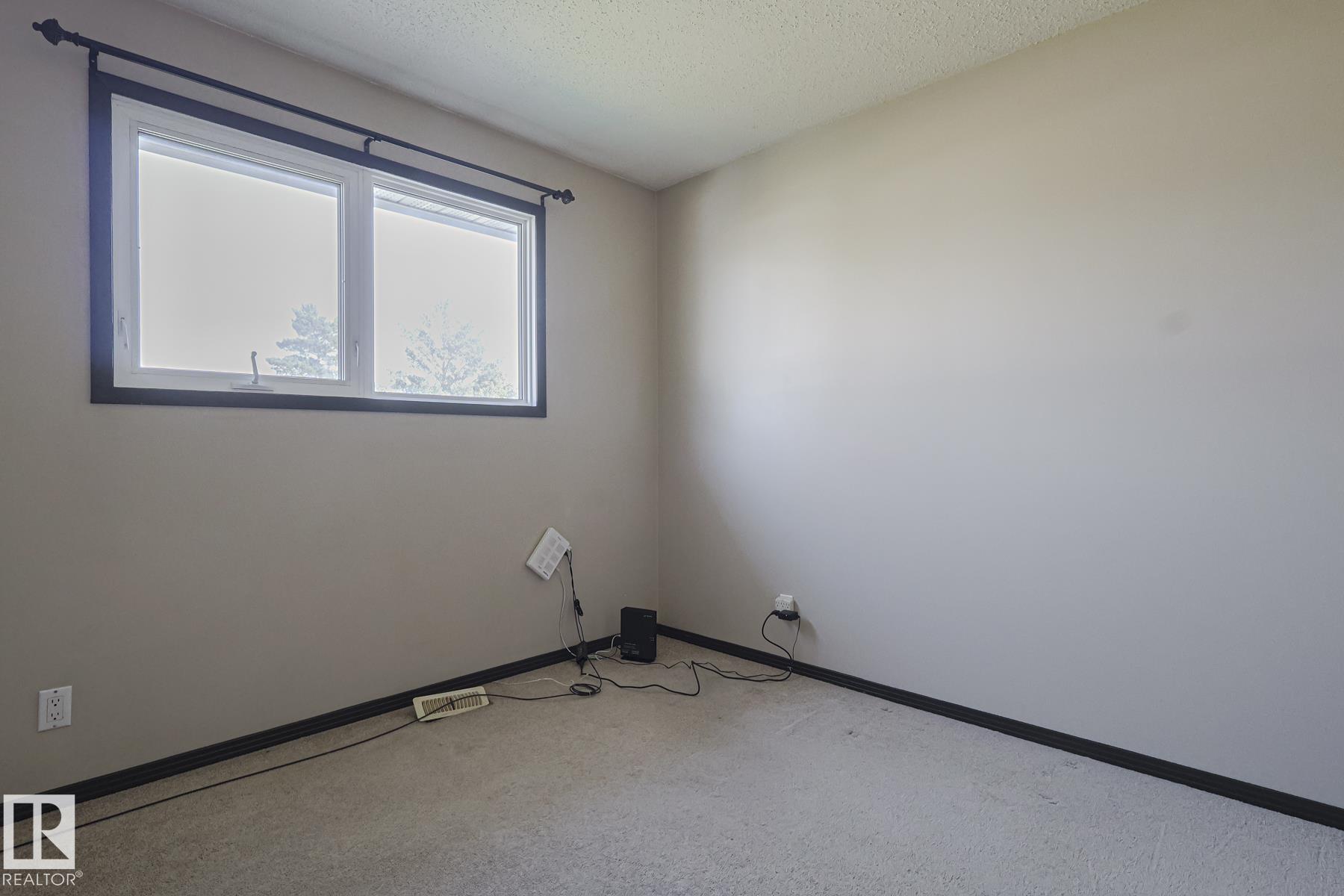 Photo 19 at 128 Camelot Avenue, Corinthia Park, Leduc