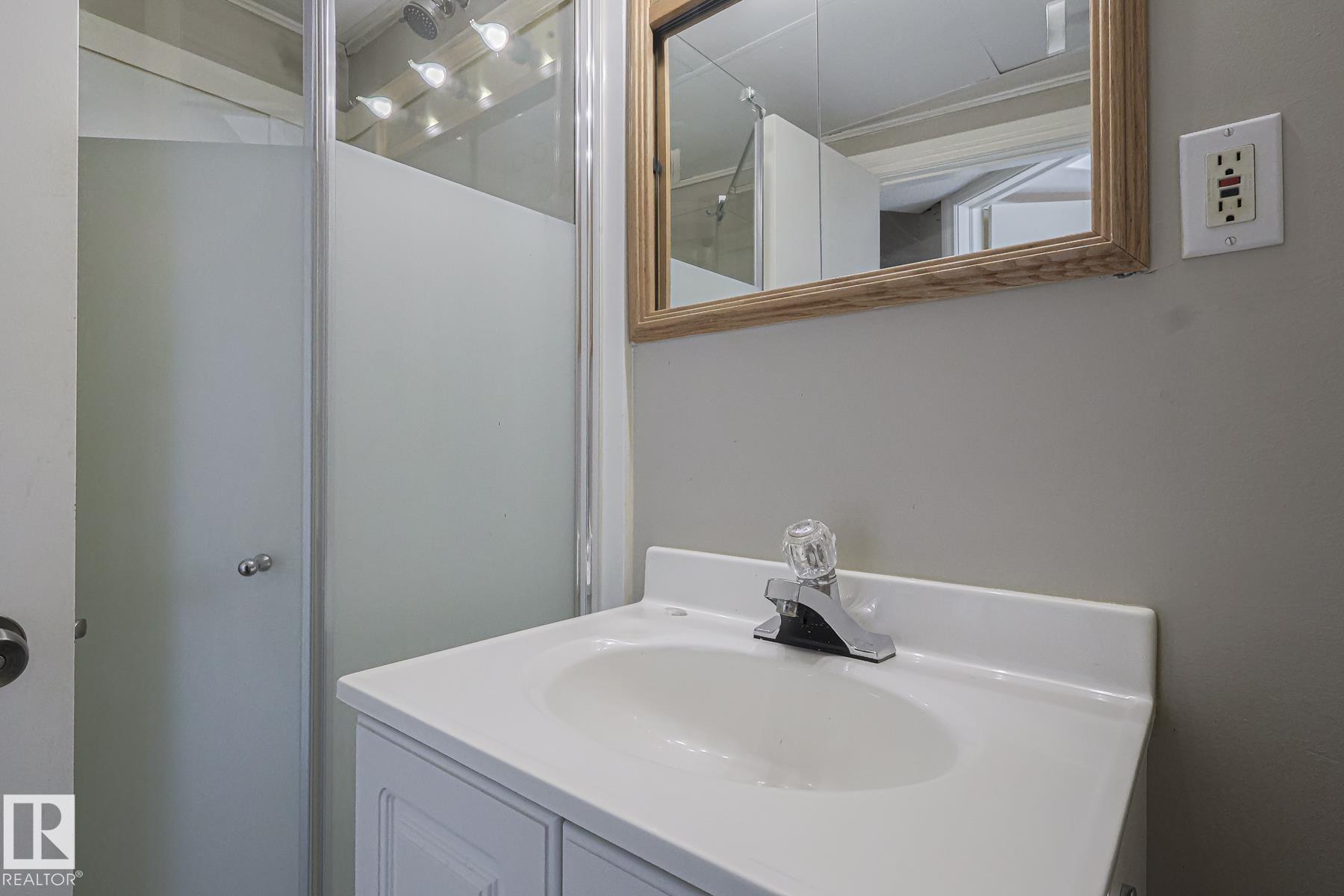 Photo 29 at 128 Camelot Avenue, Corinthia Park, Leduc
