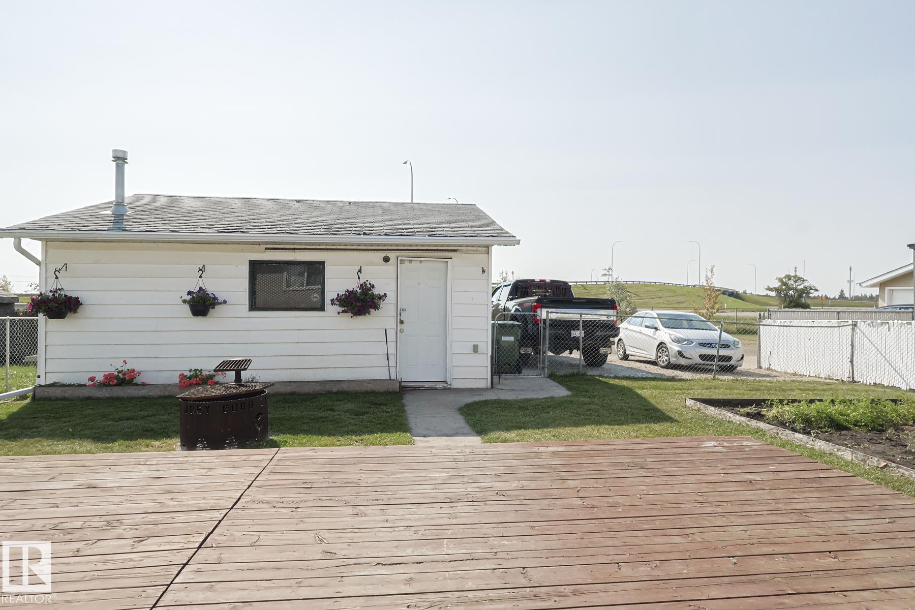 Photo 41 at 128 Camelot Avenue, Corinthia Park, Leduc