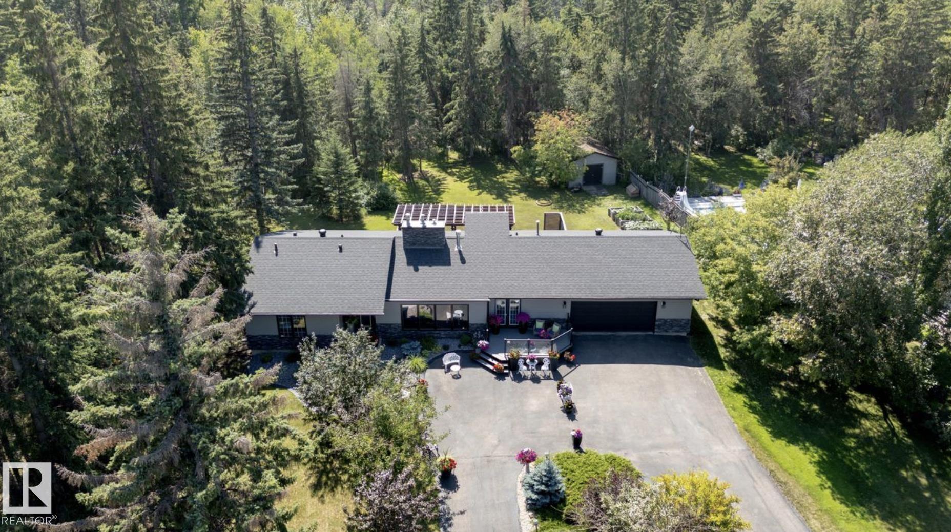 Photo 3 at 32 Silver Chief, Silverchief, Rural Sturgeon County